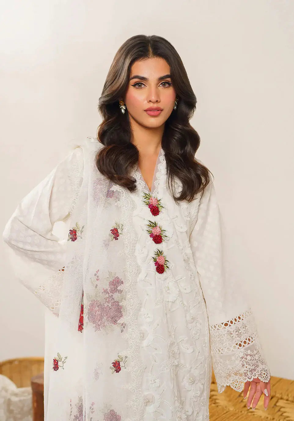 Zarqash | Belle Ame 24 | BL 012 BLANCHE - Pakistani Designer Dress - by Zarqash | Type: Luxury - 100% Original at Saira Sultan