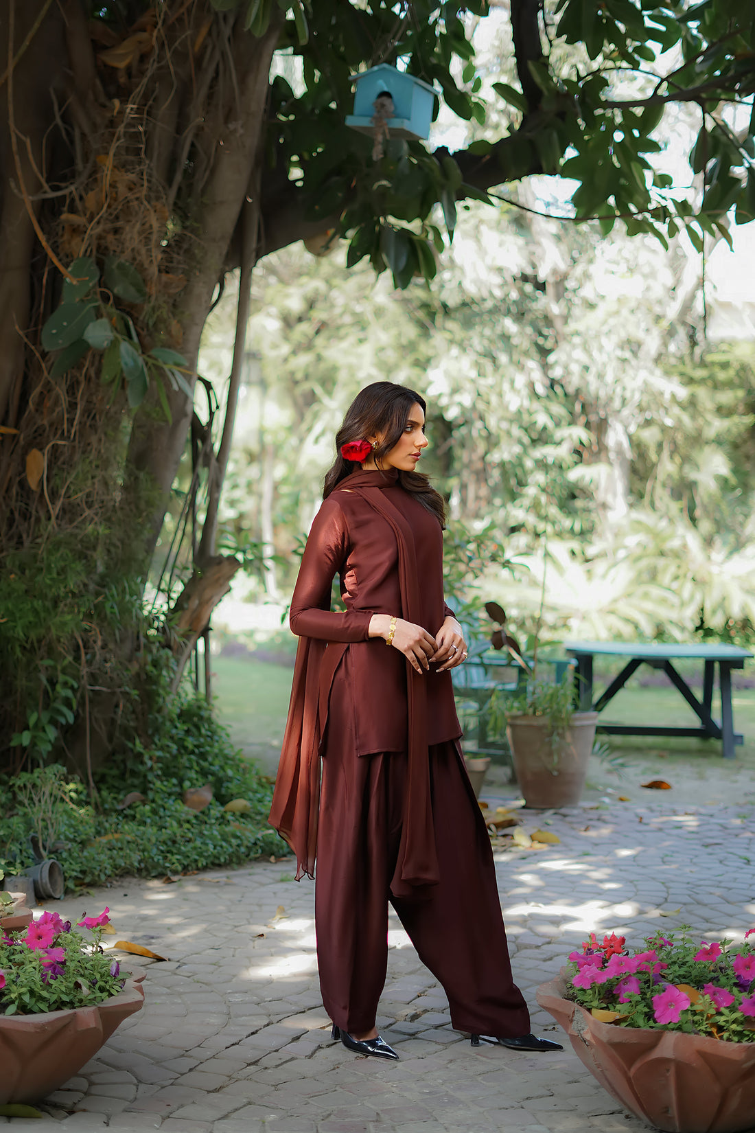 Erum Khan | Nue 25 | Espresso Gloe XS Deep Chocolate Raw Silk
