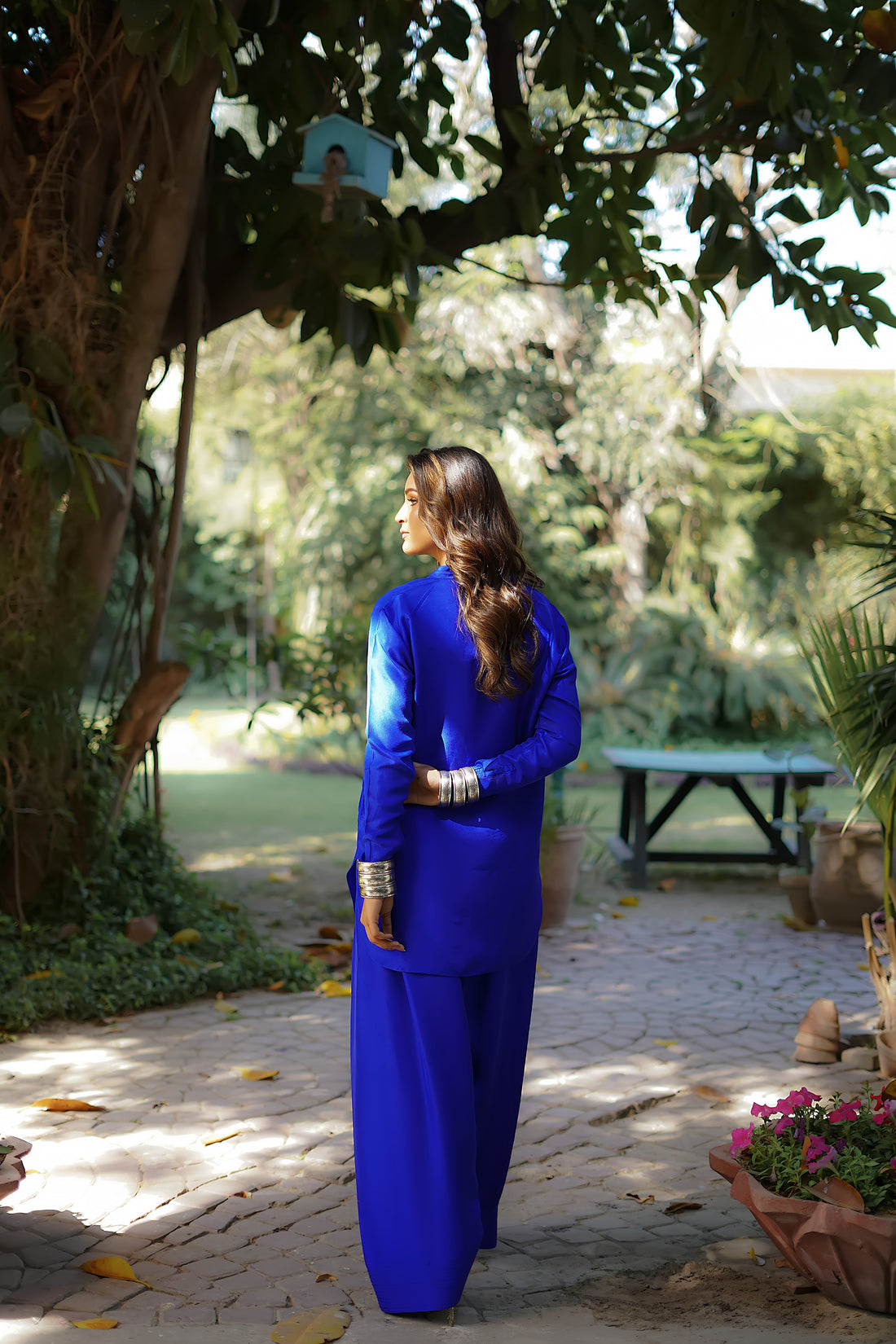 Erum Khan | Nue 25 | Cosmic Wave XS Electric Blue Pure Raw Silk