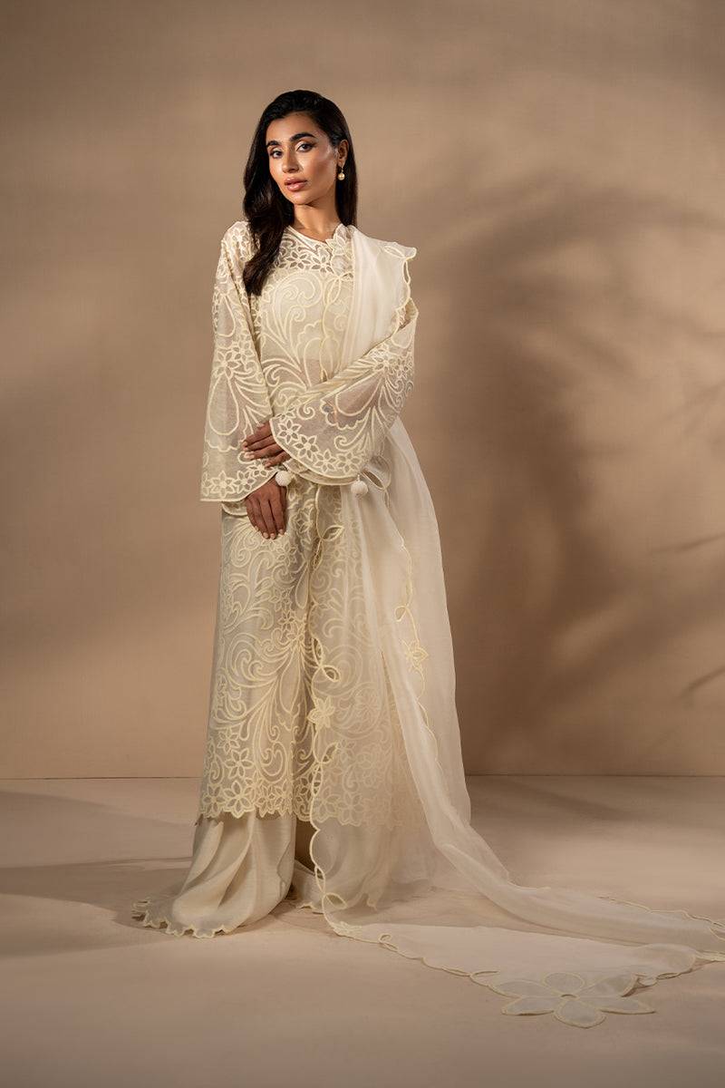 Sania Maskatiya | Mirra Luxury Pret 25 | Mirele - Pakistani Designer Dress - by Sania Maskatiya - Type : Ladies Clothes - 100% Original at Saira Sultan