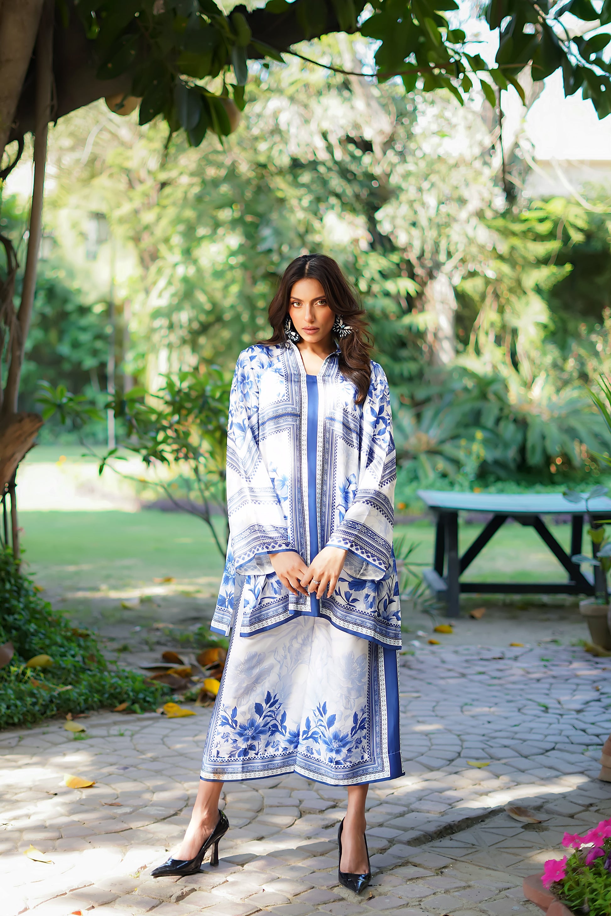 Erum Khan | Nue 25 | Ocean Harmony M Off White Charmeuse Silk