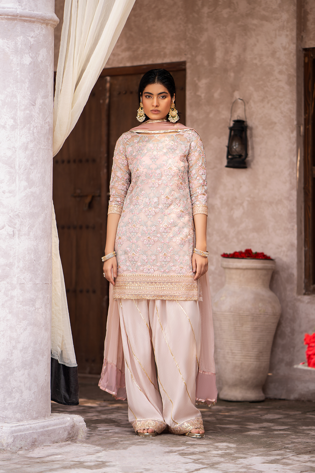 Erum Khan | Sakhiyan Formals | KAMAL - Pakistani Designer Dress - by Erum Khan | Type: Formal - 100% Original at Saira Sultan
