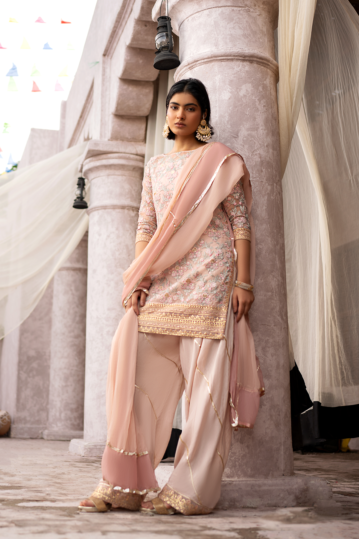Erum Khan | Sakhiyan Formals | KAMAL - Pakistani Designer Dress - by Erum Khan | Type: Formal - 100% Original at Saira Sultan