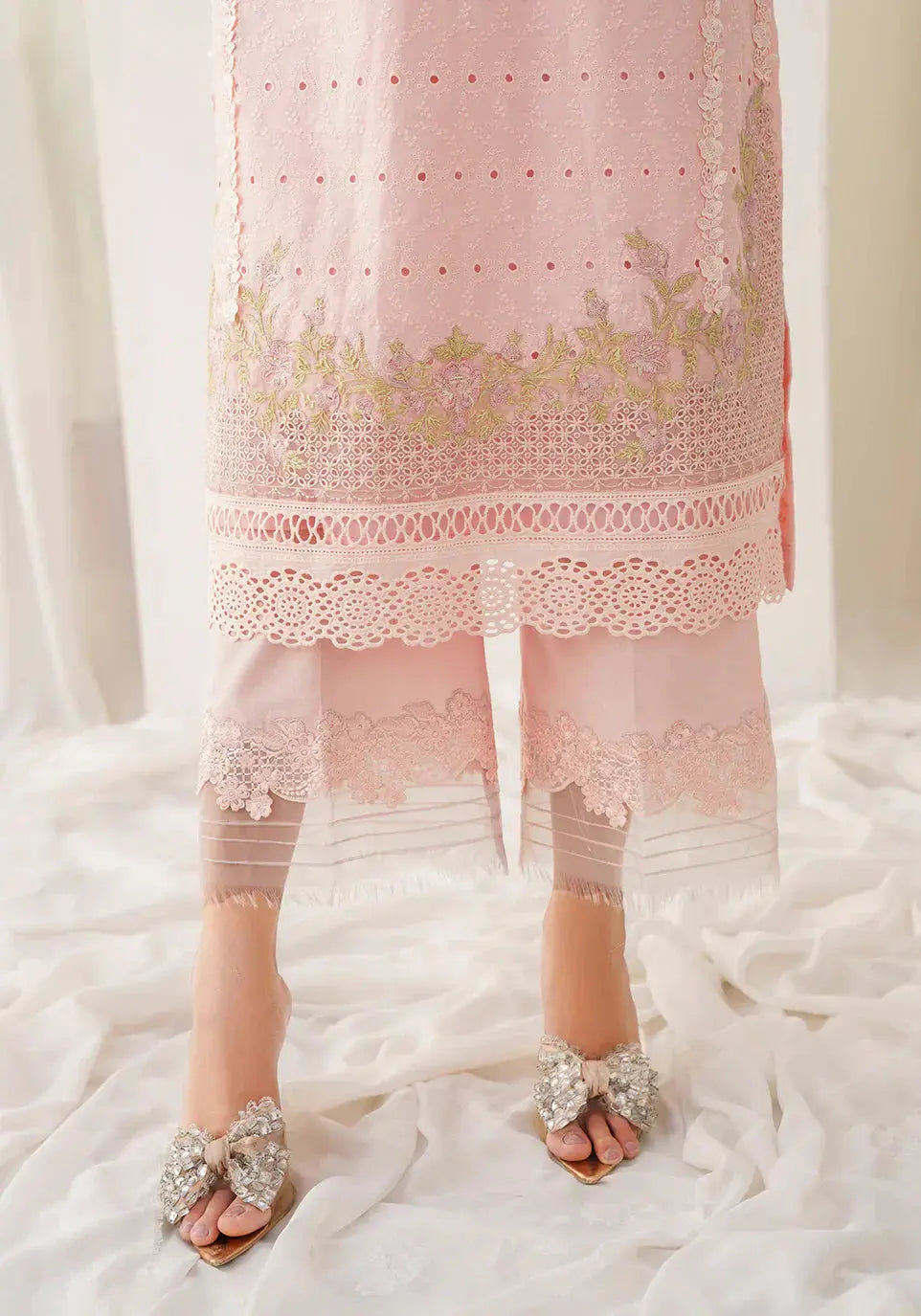 Zarqash | Belle Ame 24 | BL 008 Reine - Pakistani Designer Dress - by Zarqash | Type: Luxury - 100% Original at Saira Sultan