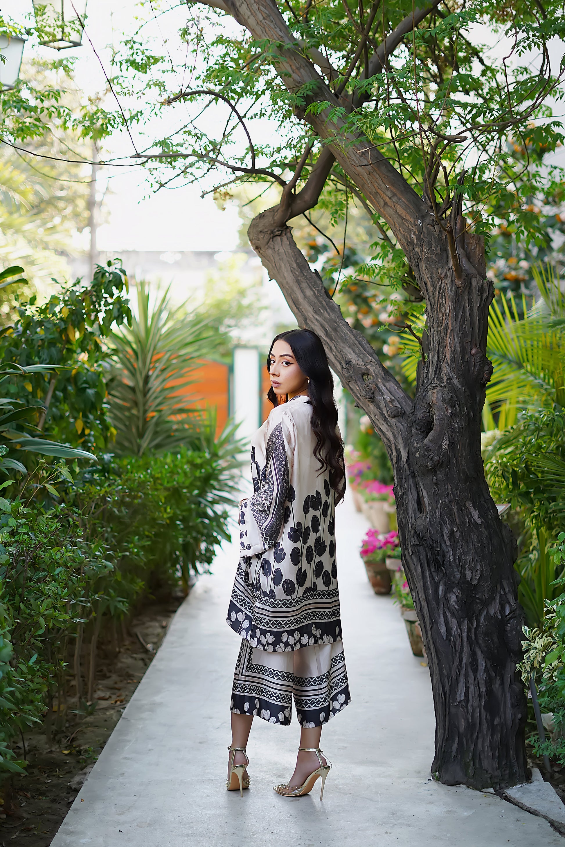 Erum Khan | Nue 25 | Royal Mirage S Mauve Charmeuse Silk