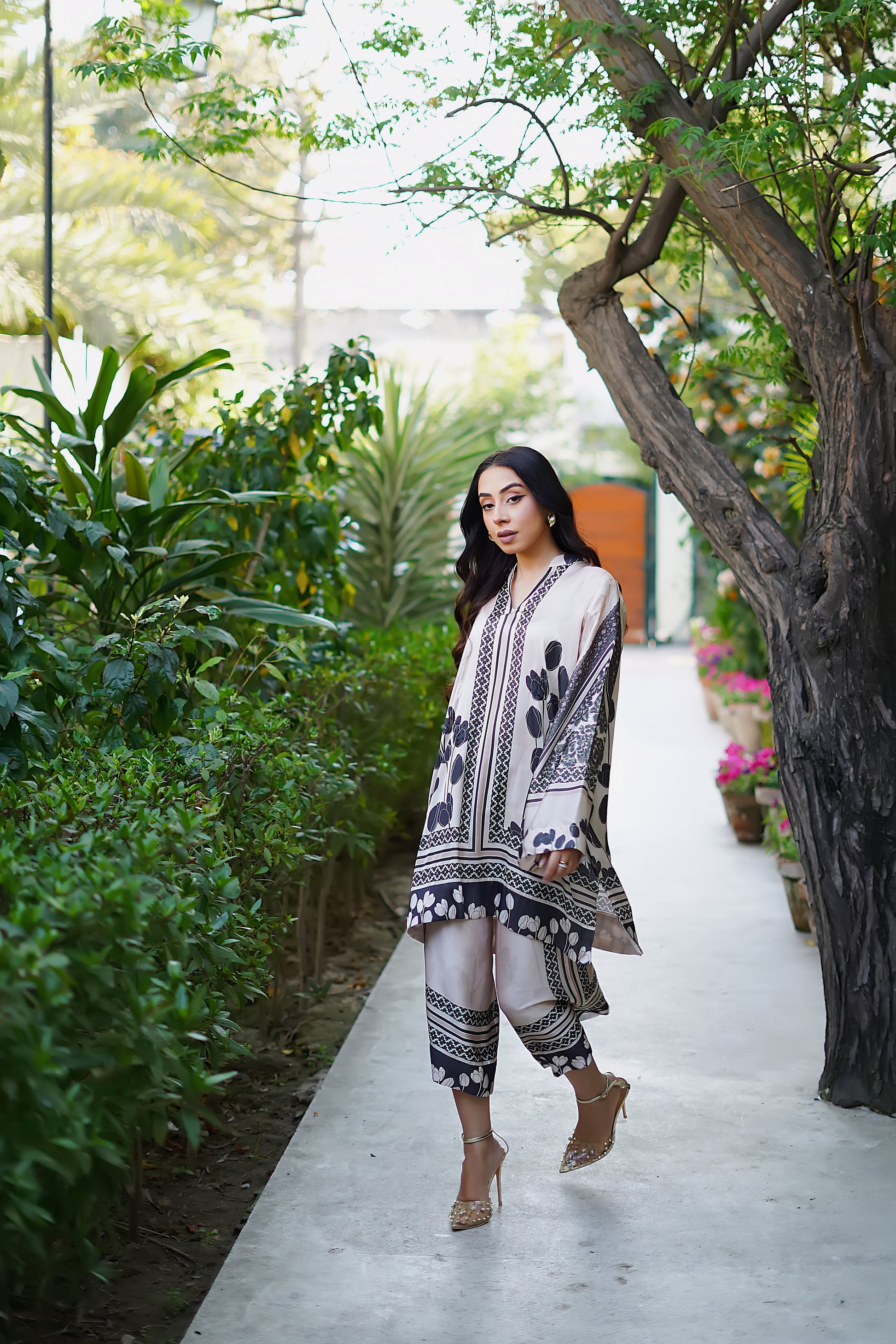 Erum Khan | Nue 25 | Royal Mirage XL Mauve Charmeuse Silk