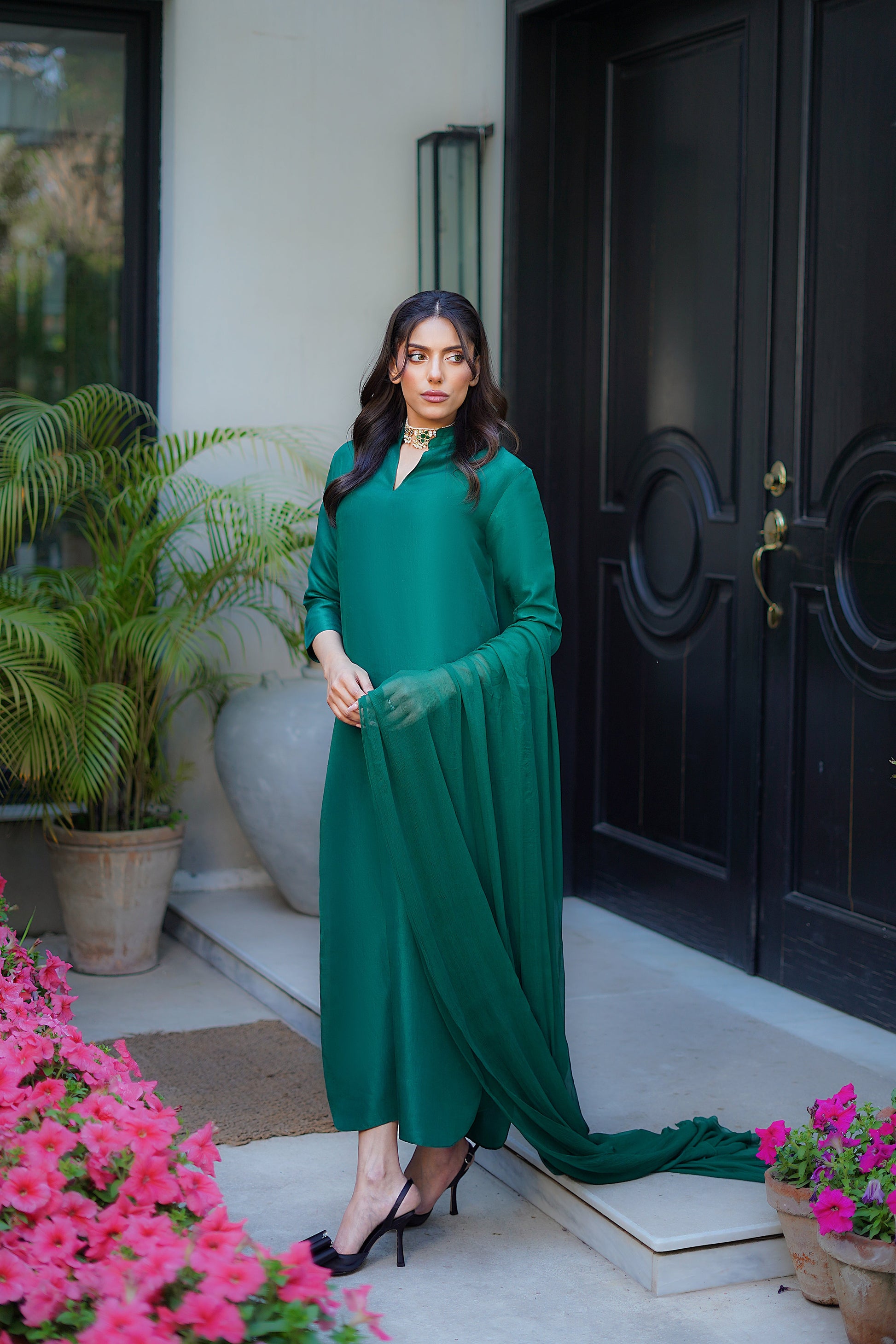 Erum Khan | Nue 25 | Ocean Jewel L Emerald Green Pure Raw Silk