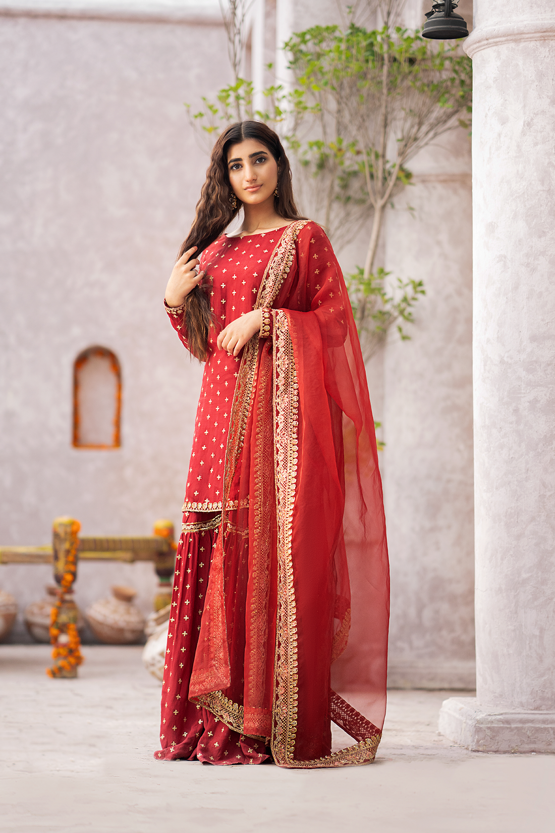 Erum Khan | Sakhiyan Formals | GULAB - Pakistani Designer Dress - by Erum Khan | Type: Formal - 100% Original at Saira Sultan