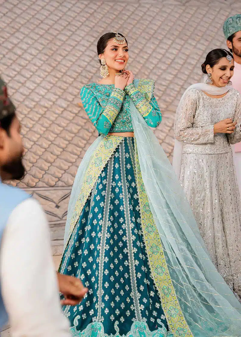 Akbar Aslam | Shadmani Luxury Formals 23 | Eshana - Pakistani Designer Dress - by Akbar Aslam | Type: Bridal - 100% Original at Saira Sultan