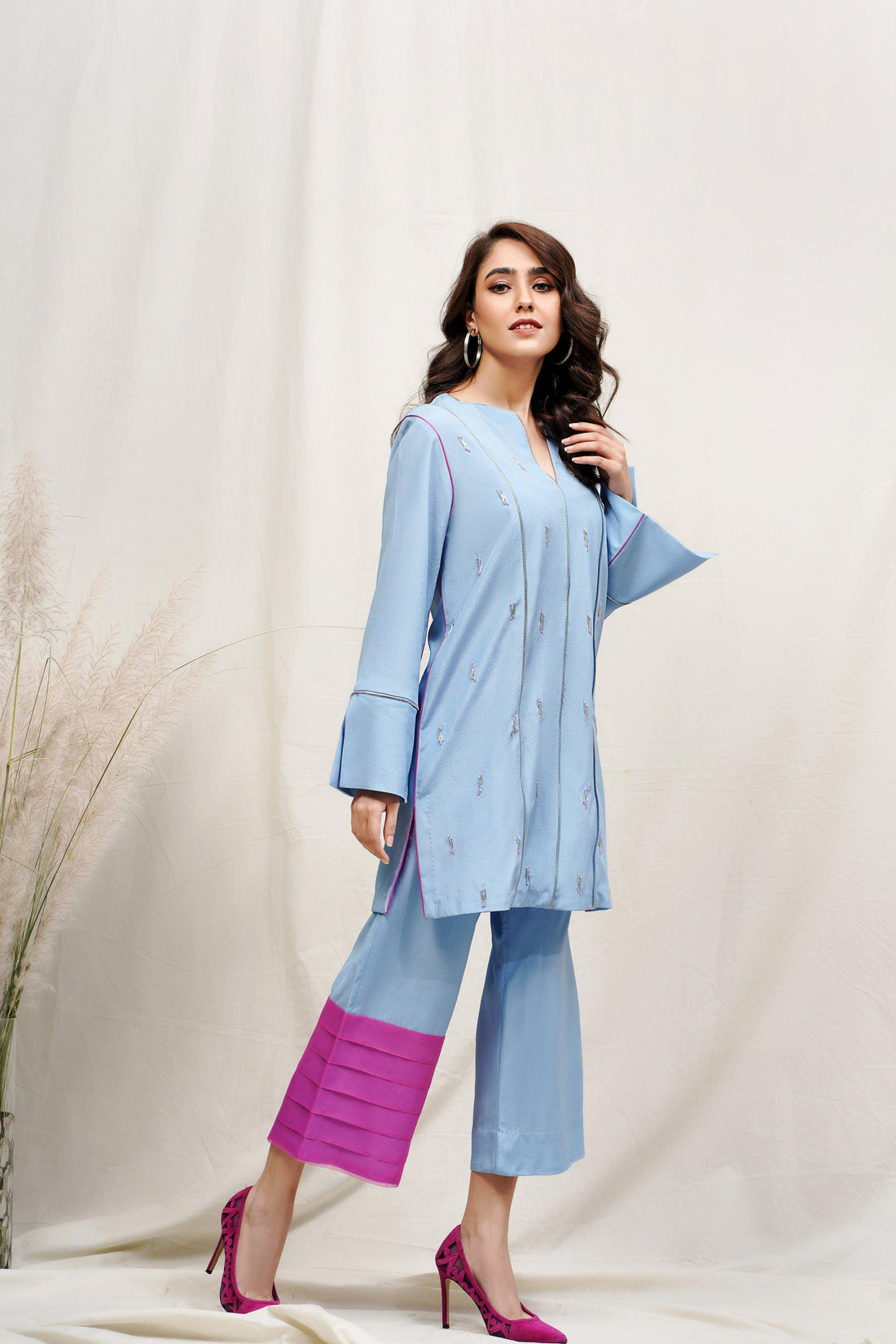Hana | Rococo Ready to Wear | Flawless Fuschia (ROCOB-06) XS Sky Blue Grip