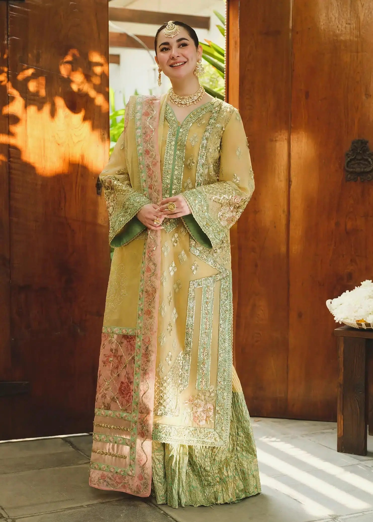Saira Shakira | Wedding Collection 24 | TNI - Pakistani Designer Dress - by Saira Shakira | Type: Bridal - 100% Original at Saira Sultan