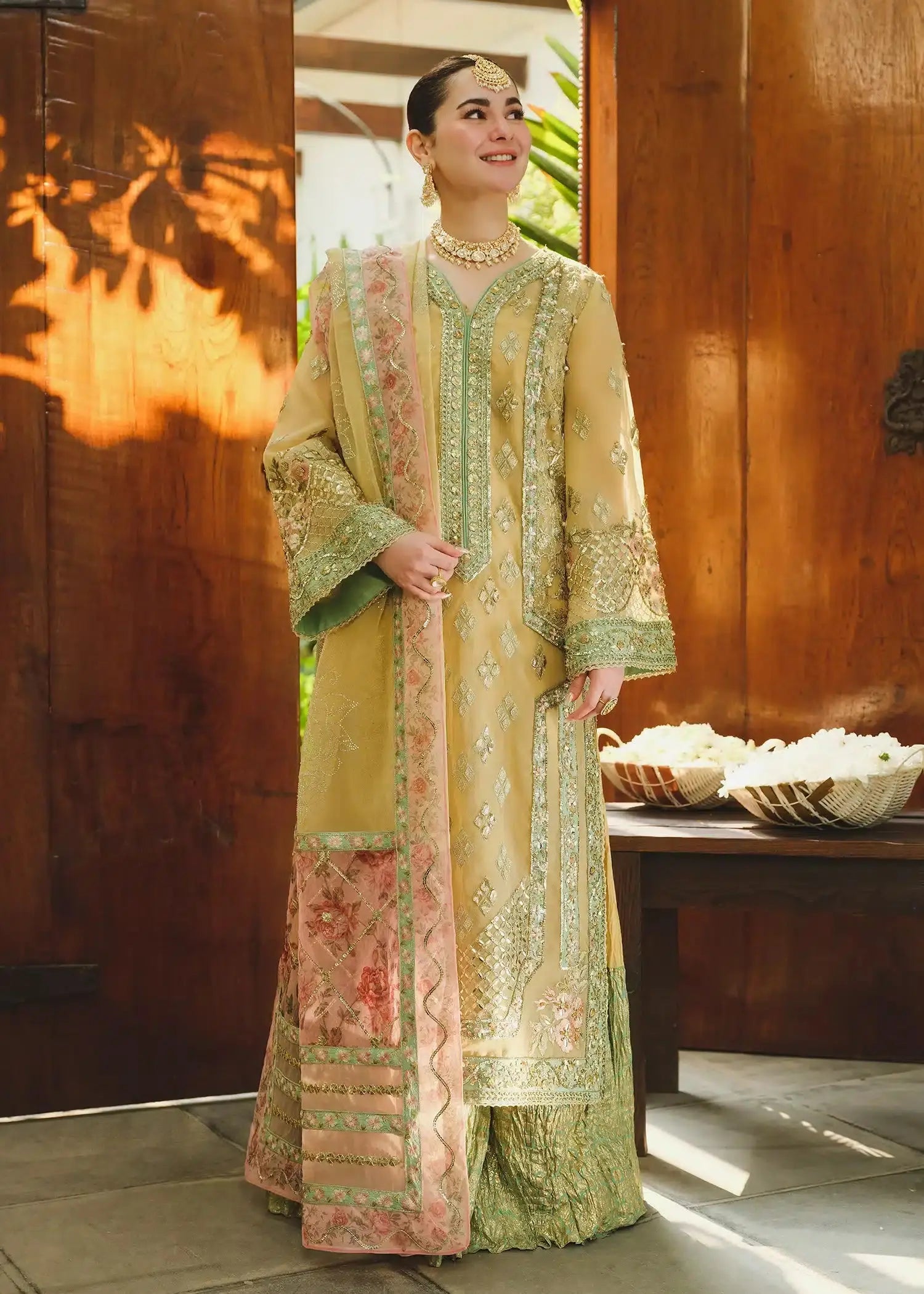 Saira Shakira | Wedding Collection 24 | TNI - Pakistani Designer Dress - by Saira Shakira | Type: Bridal - 100% Original at Saira Sultan