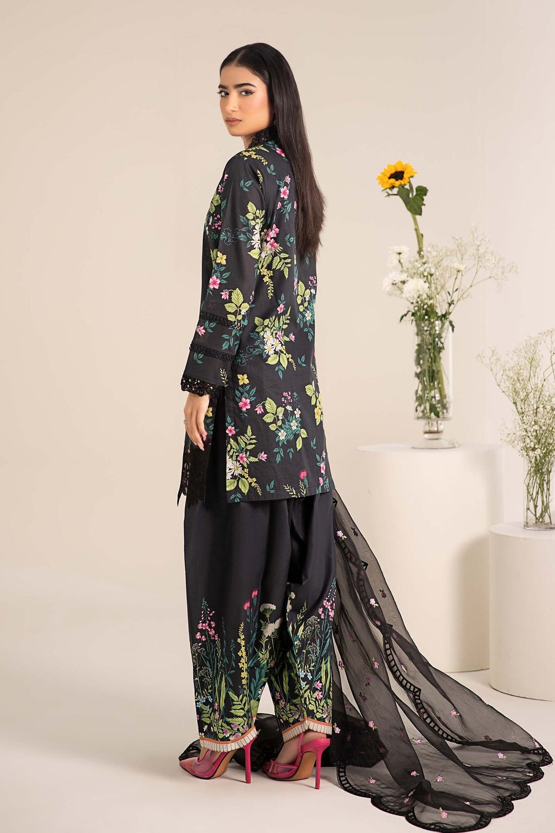 Maria B | Casual Pret 25 | DW-EF25-27 XS Black Lawn