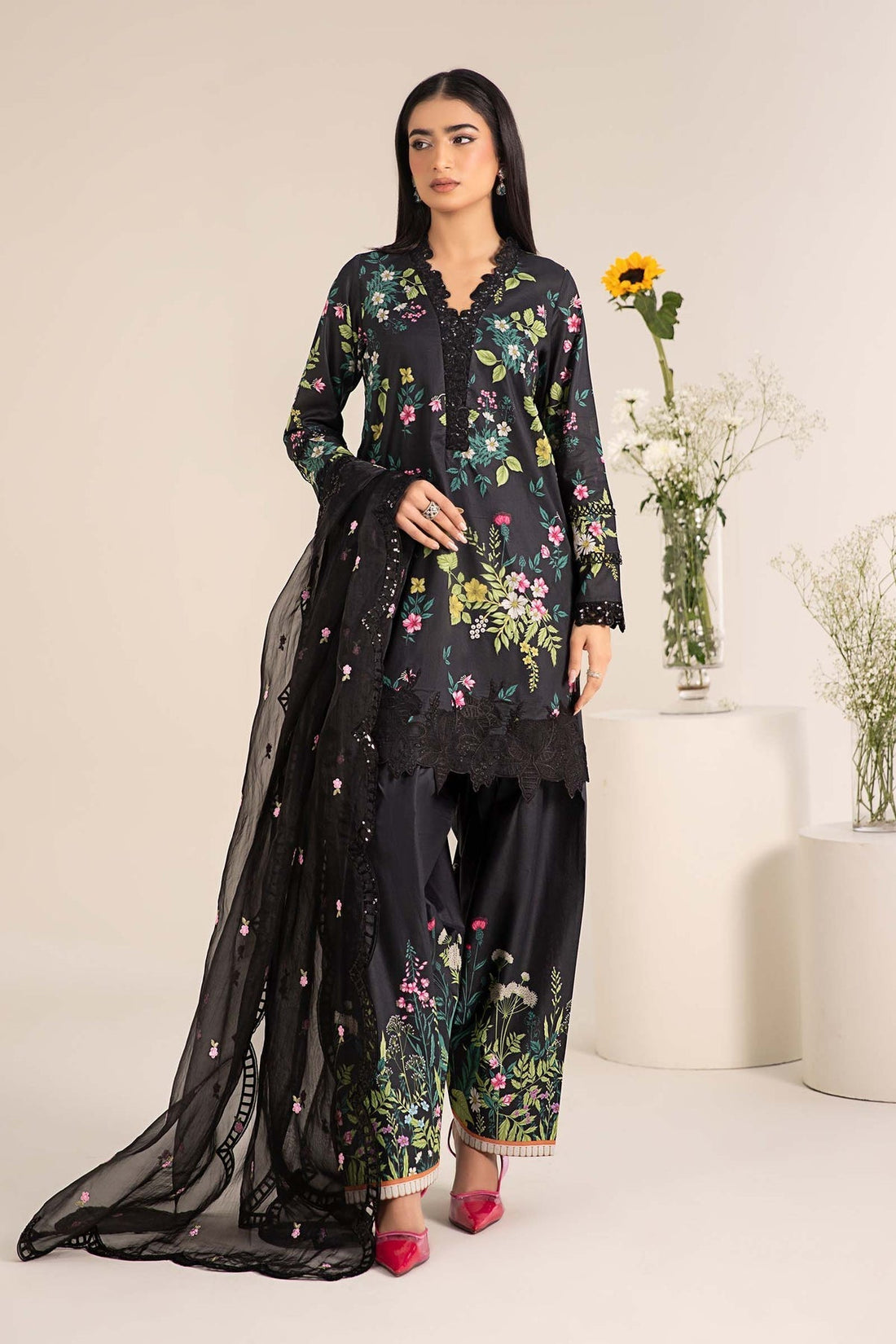 Maria B | Casual Pret 25 | DW-EF25-27 XS Black Lawn