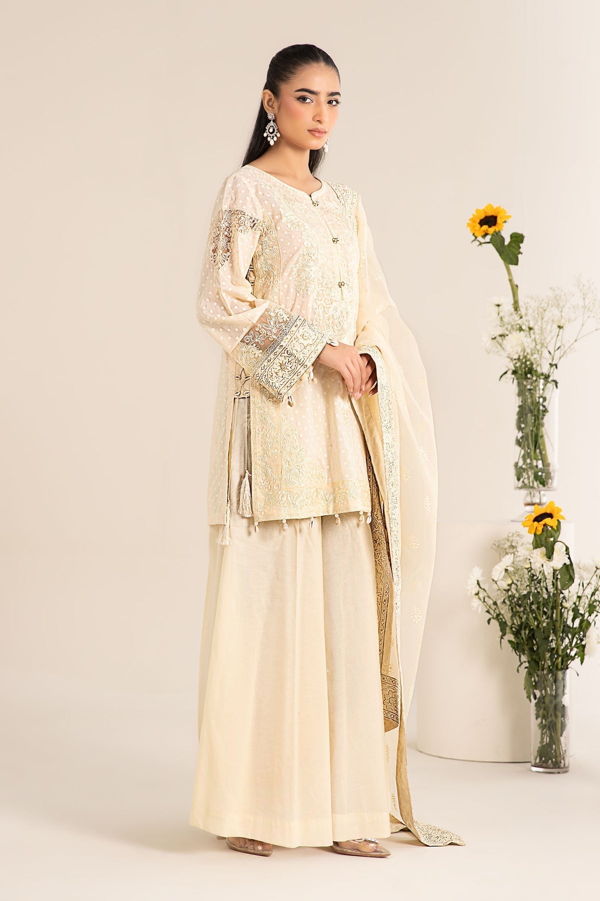 Maria B | Casual Pret 25 | DW-EF25-99 XL Ivory Lawn