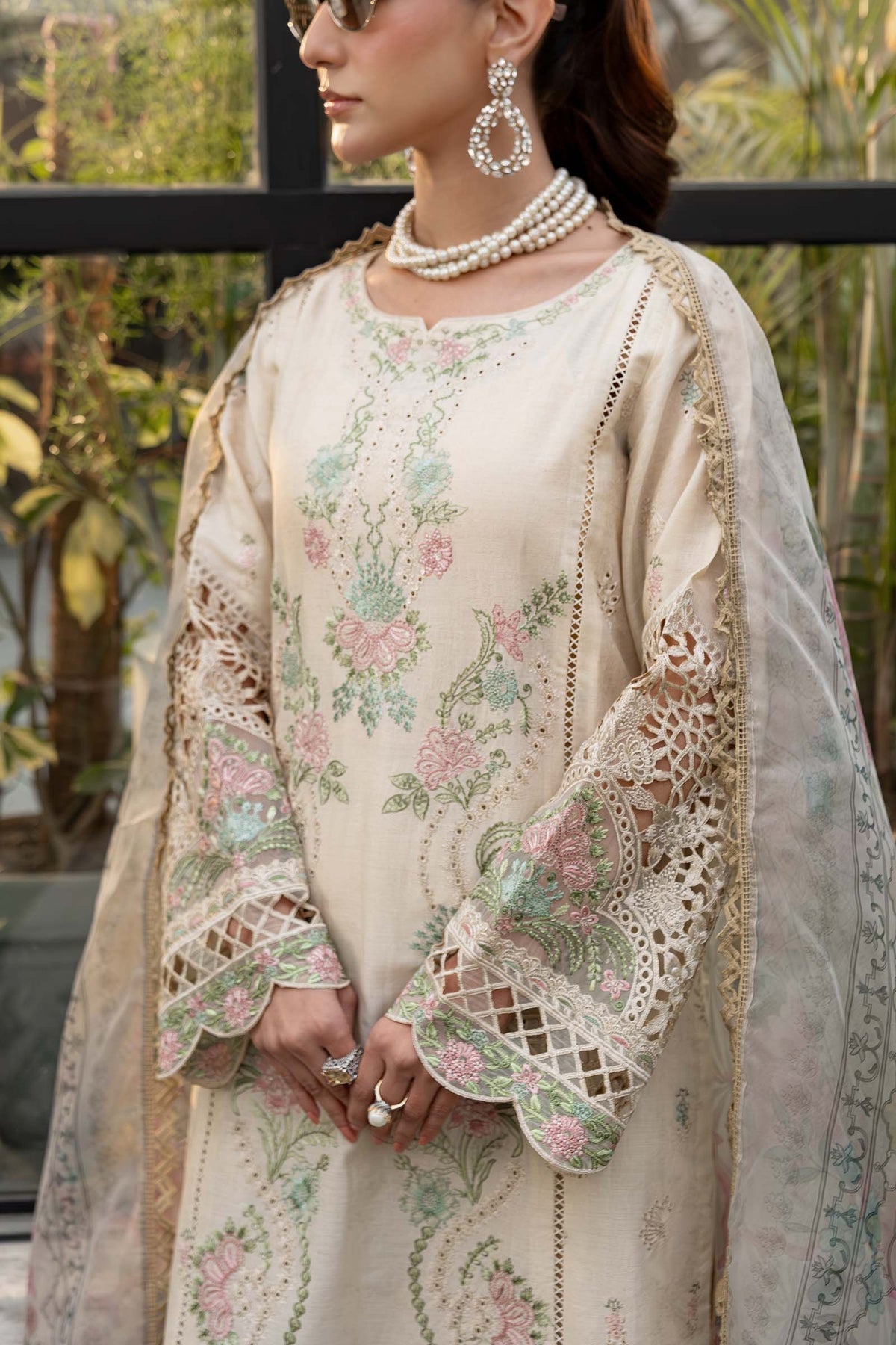 Maria B | Casual Pret 25 | DW-EF25-47 M Off White Jacquard Lawn
