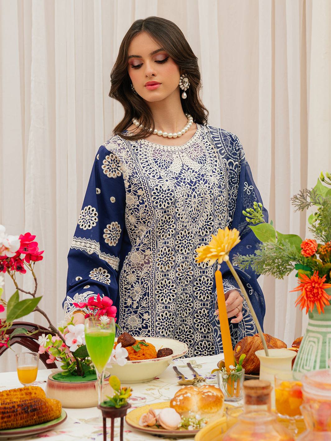 Mahnur | Allenura Luxury Lawn 24 | ELYSIUM - Pakistani Designer Dress - by Mahnur | Type: Luxury - 100% Original at Saira Sultan