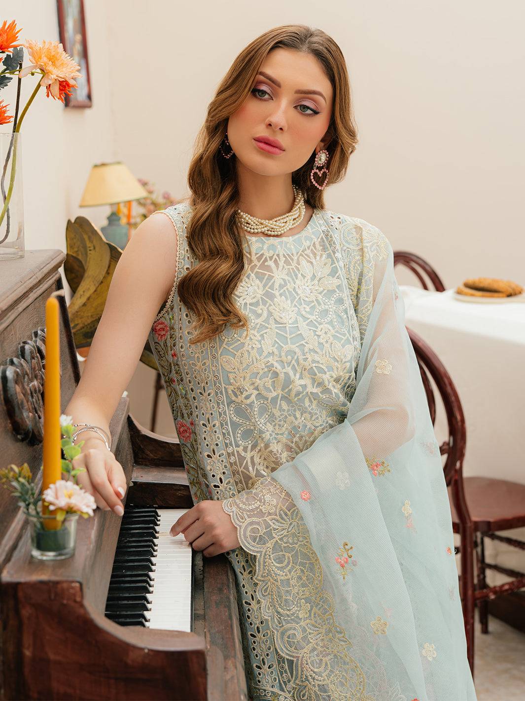 Mahnur | Allenura Luxury Lawn 24 | ELYSSA - Pakistani Designer Dress - by Mahnur | Type: Luxury - 100% Original at Saira Sultan