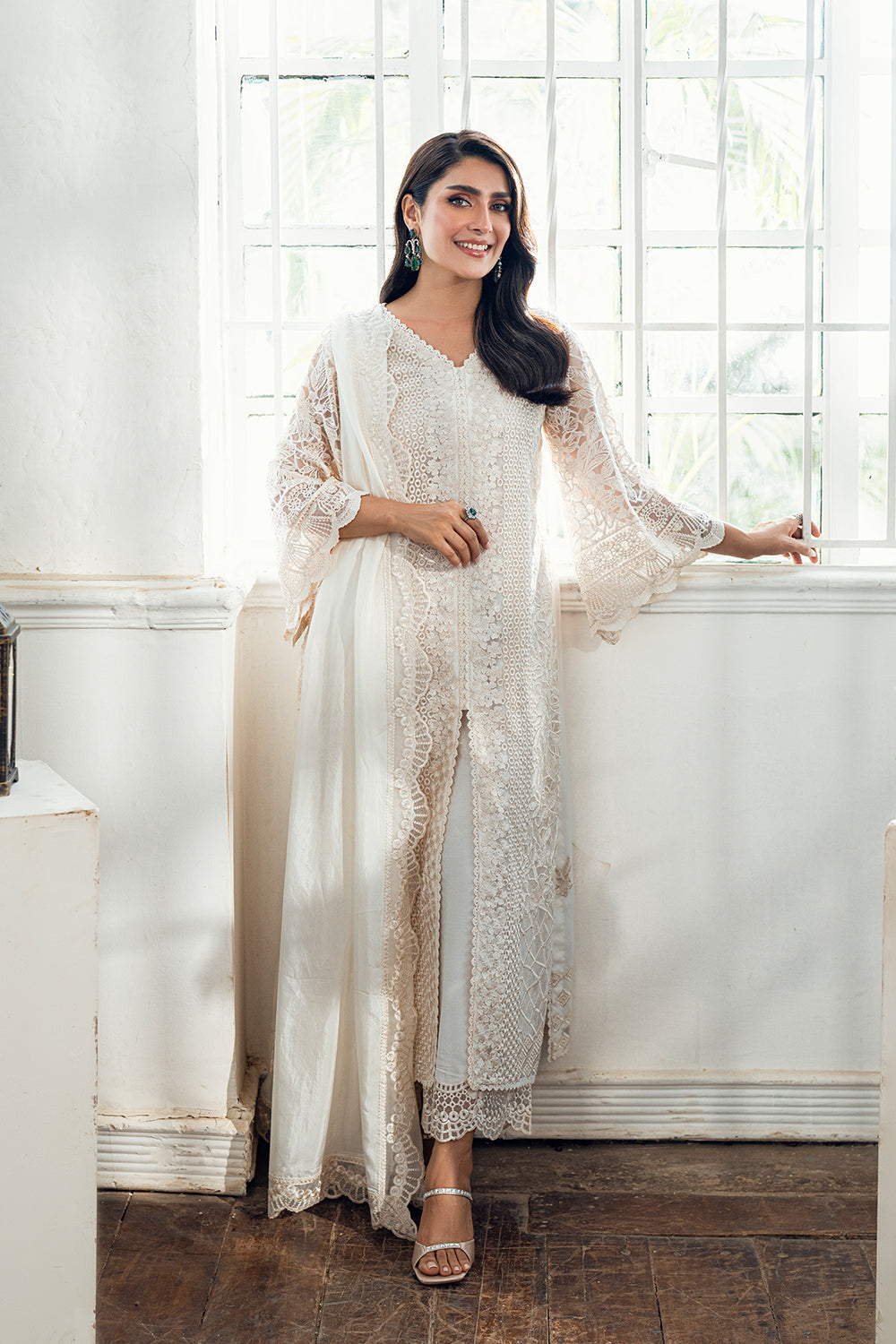 Azure | Vogue Formals | Ethereal Pearl XS Cream Net