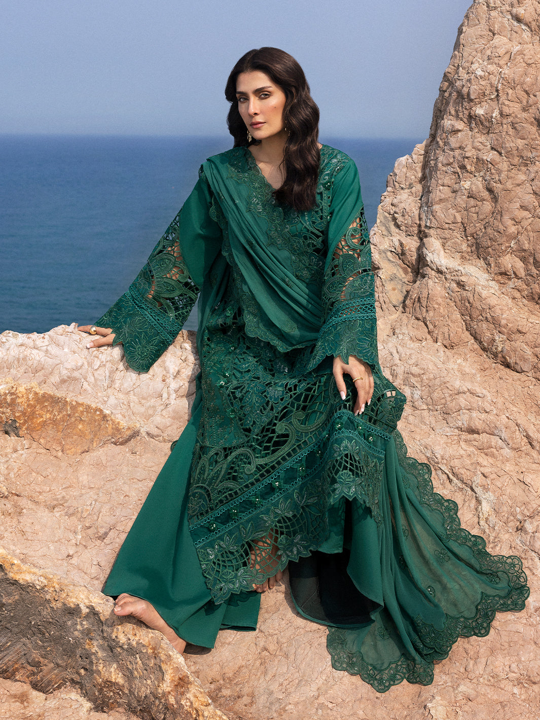 Mahnur | Sirena Luxury Lawn 25 | Eirene XL Teal Green Lawn