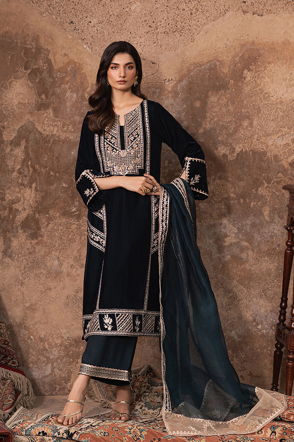 Azure | Vogue Formals | Enchanted Emerald XS Emerald Green Velvet