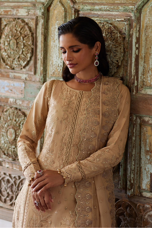 Gulaal | Luxury Lawn 25 | Daphne L Beige Lawn