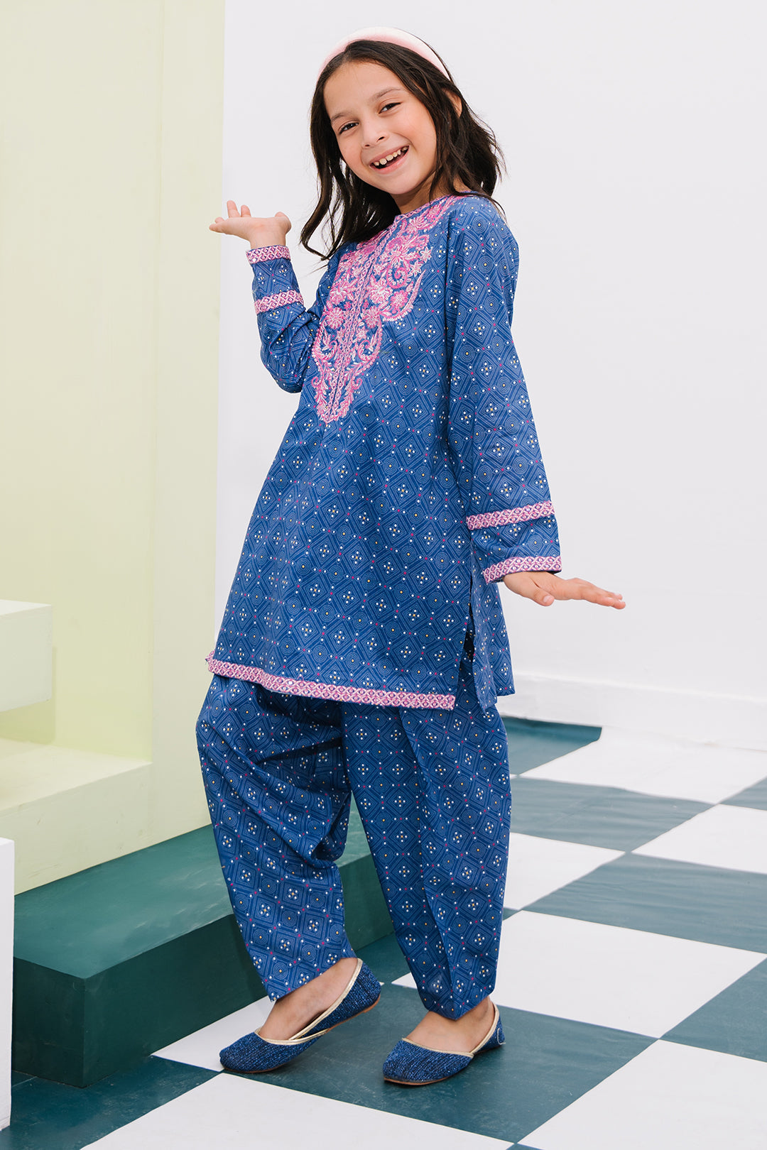 Zellbury Girls | 2 Piece Lawn | Embroidered Kurta Trouser - 2434 -  Zellbury Girls Essential Pret -  Saira Sultan