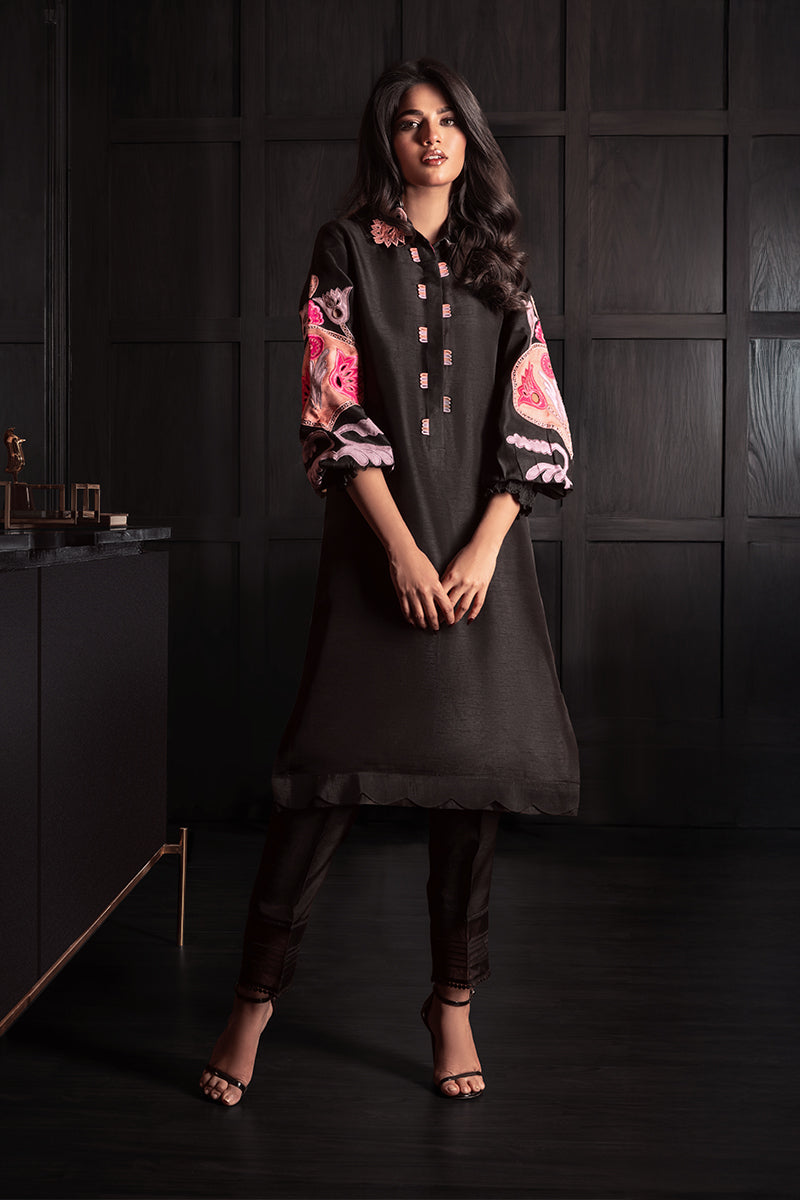 Wardha Saleem | Zimal Silk Edit | Miska - Pakistani Designer Dress - by Wardha Saleem - Type : Ladies Clothes - 100% Original at Saira Sultan