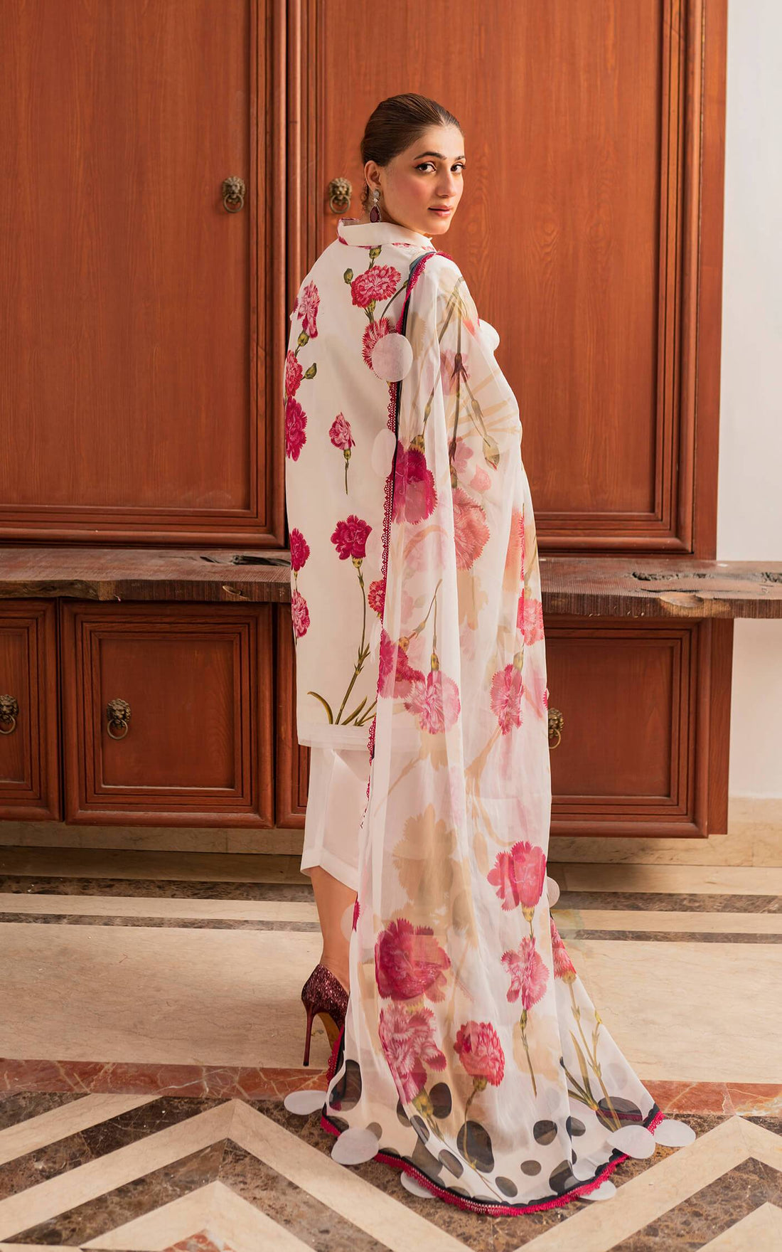 Asifa and Nabeel | Meraki Summer Vol 2 | Guldasta MK-12 - Pakistani Designer Dress - by Asifa and Nabeel | Type: Luxury - 100% Original at Saira Sultan