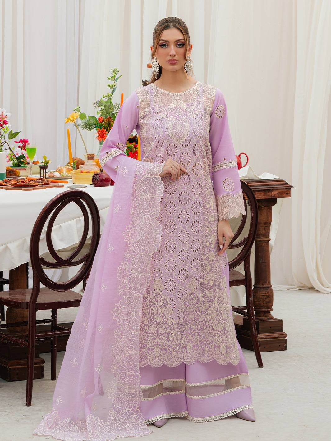 Mahnur | Allenura Luxury Lawn 24 | HARMONY - Pakistani Designer Dress - by Mahnur | Type: Luxury - 100% Original at Saira Sultan