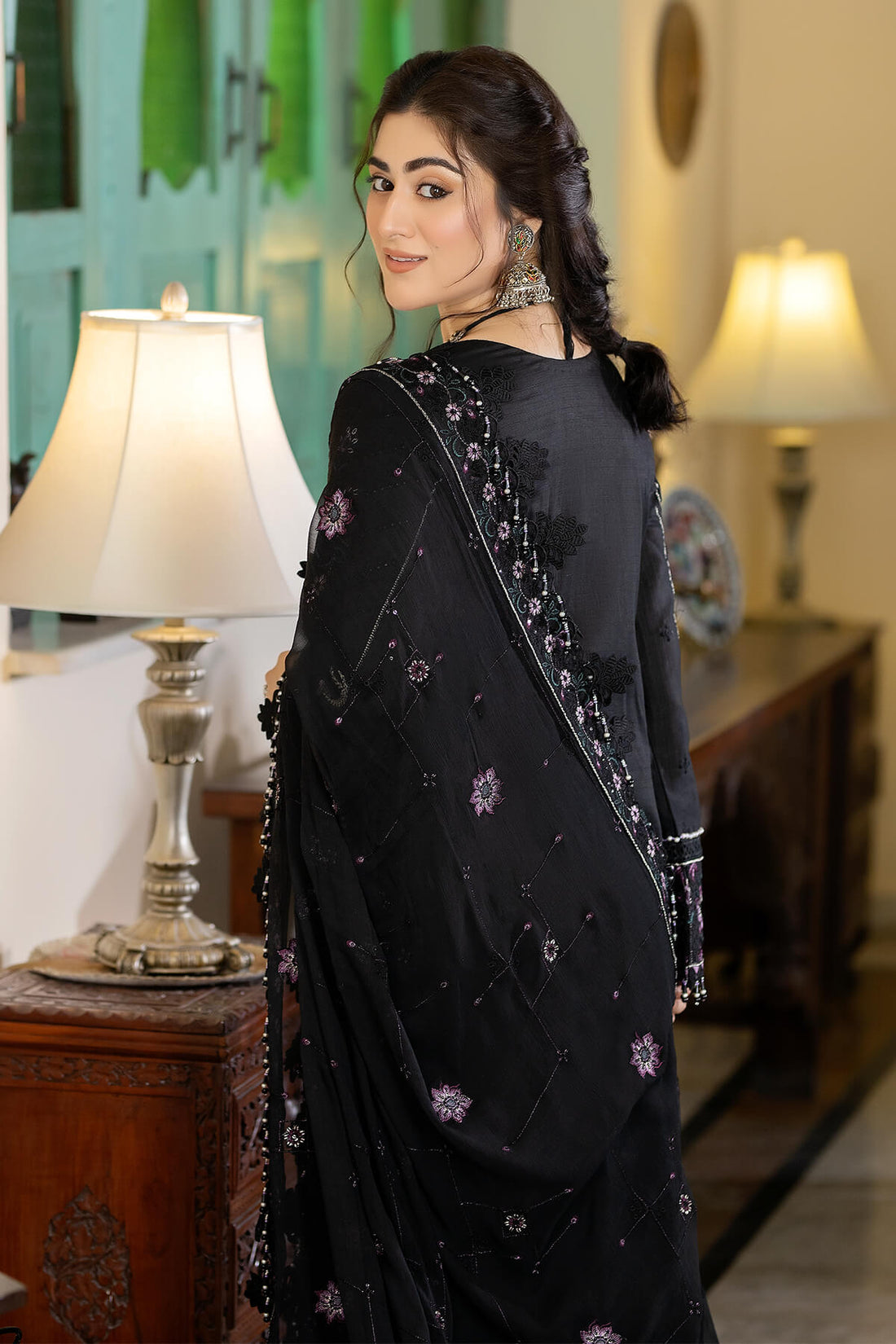 Raeesa Premium | Kimora Lawn Collection | Kimora | HL-12 Mina - Pakistani Designer Dress - by Raeesa Premium | Type: Luxury - 100% Original at Saira Sultan