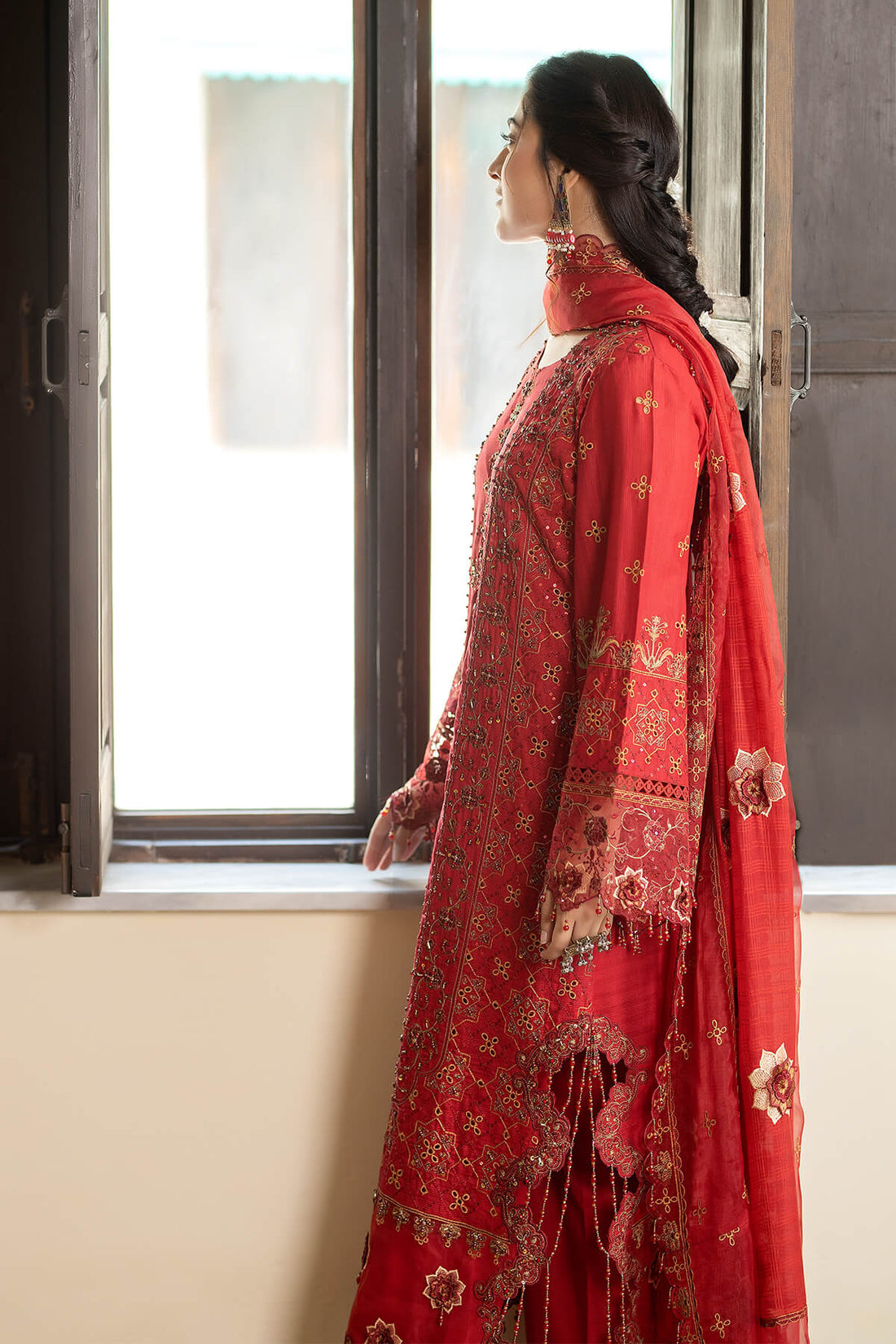Raeesa Premium | Kimora Lawn Collection | Kimora | HL-14 Nora - Pakistani Designer Dress - by Raeesa Premium | Type: Luxury - 100% Original at Saira Sultan