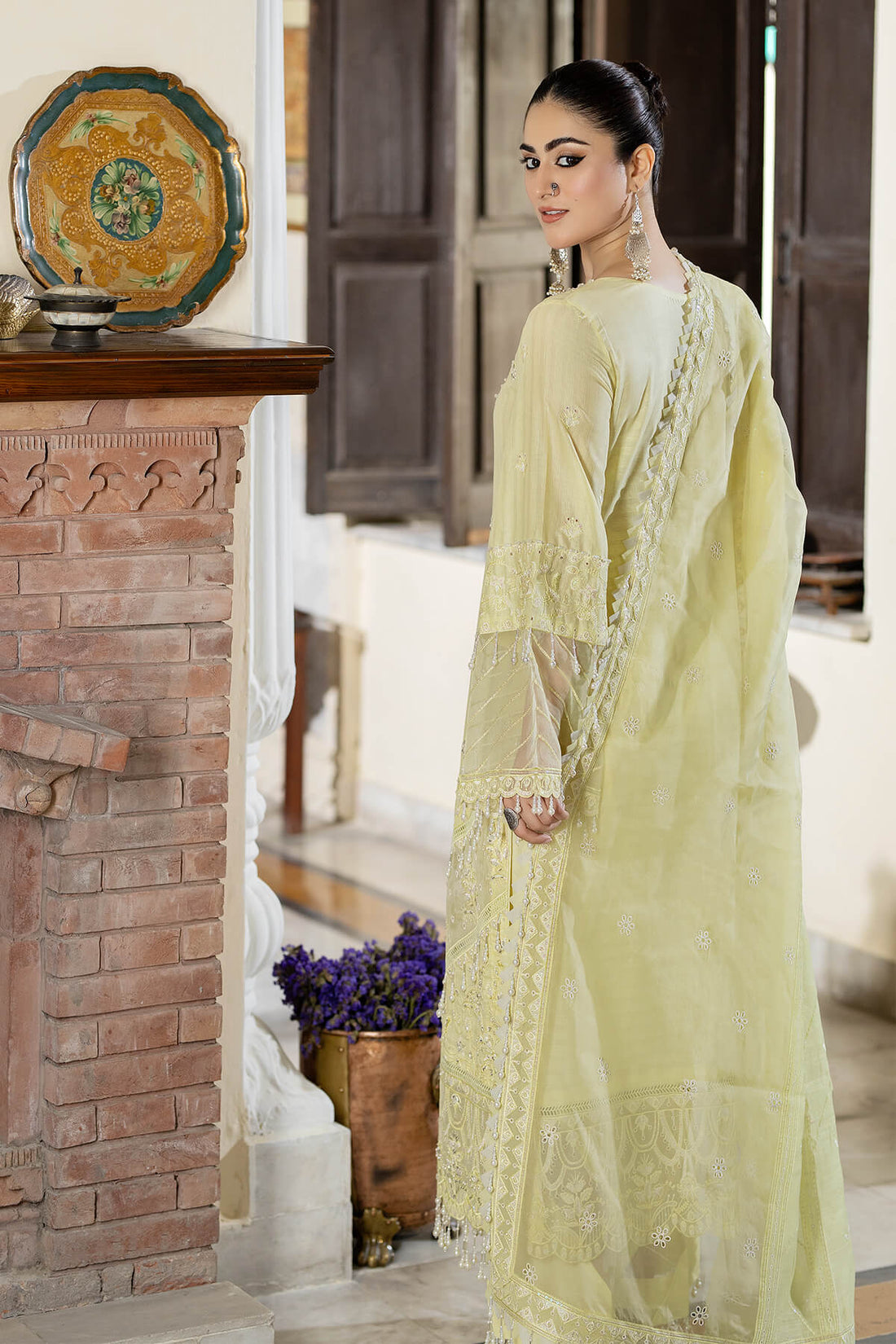 Raeesa Premium | Kimora Lawn Collection | Kimora | HL-20 Sunbul - Pakistani Designer Dress - by Raeesa Premium | Type: Luxury - 100% Original at Saira Sultan