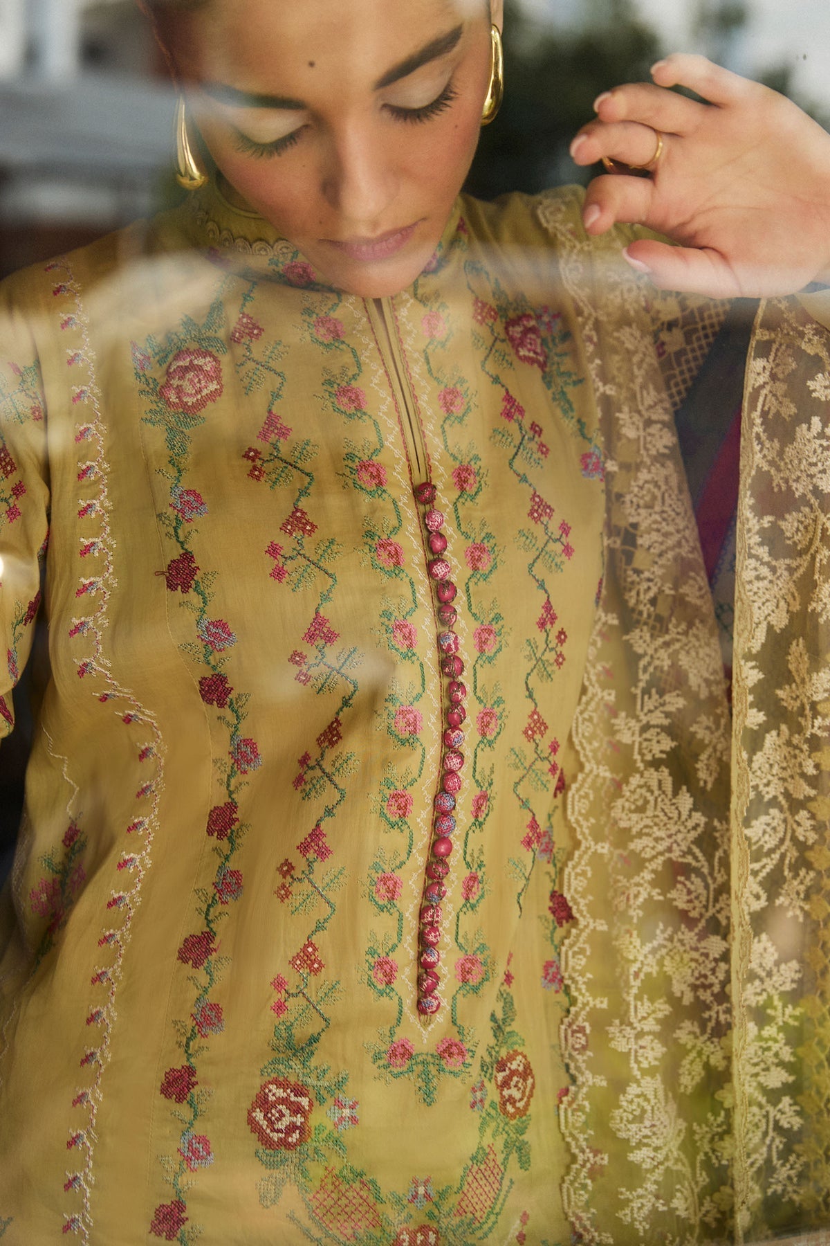 Zara Shahjahan | Satori 25 | Hikari-7B M Olive Lawn