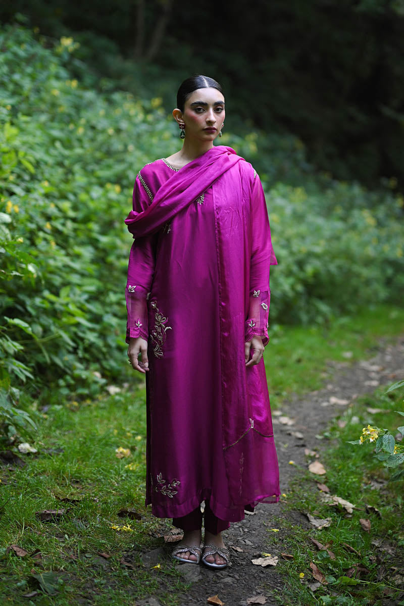 Hue Pret | Farasha Luxury Pret | Lira L Magenta Pure Sheesha Silk