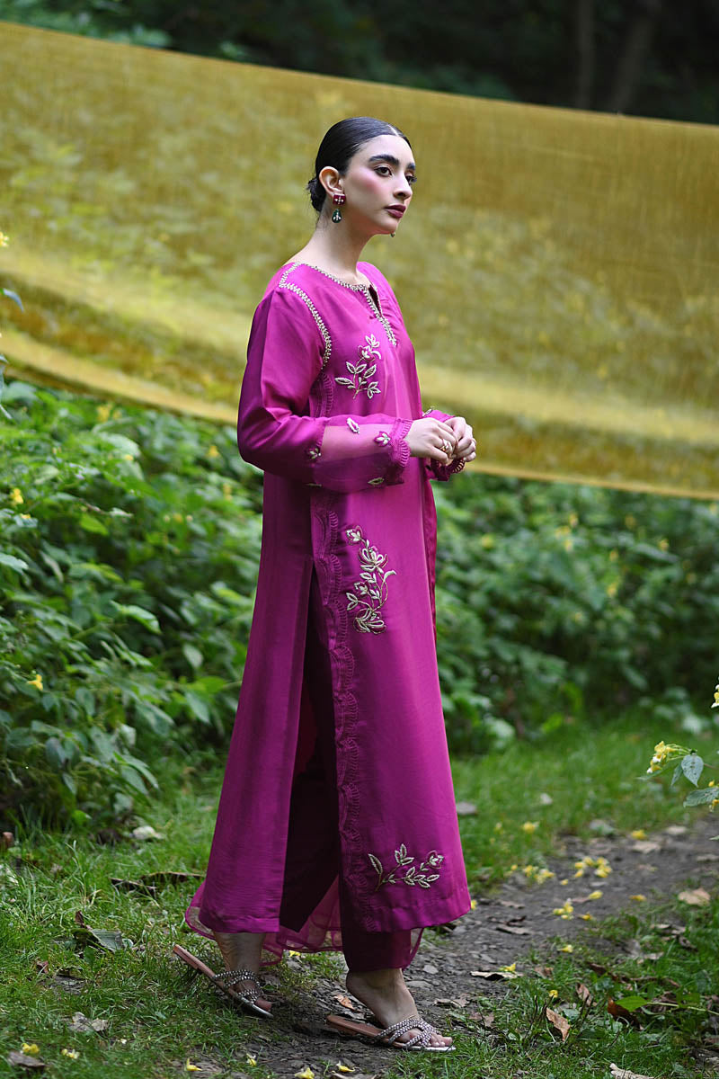 Hue Pret | Farasha Luxury Pret | Lira XL Magenta Pure Sheesha Silk
