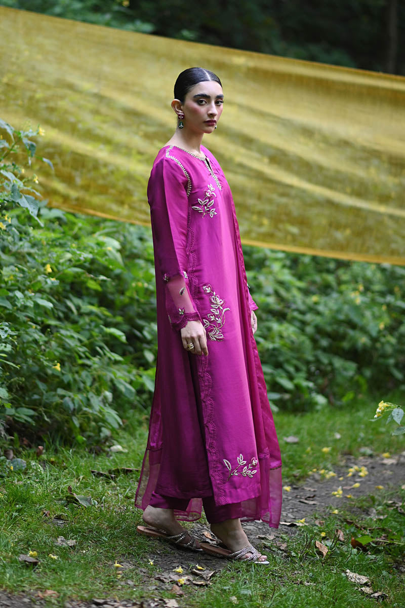 Hue Pret | Farasha Luxury Pret | Lira Custom Size Magenta Pure Sheesha Silk
