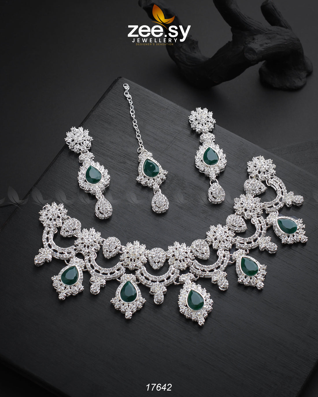 Aether Necklace Silver Green