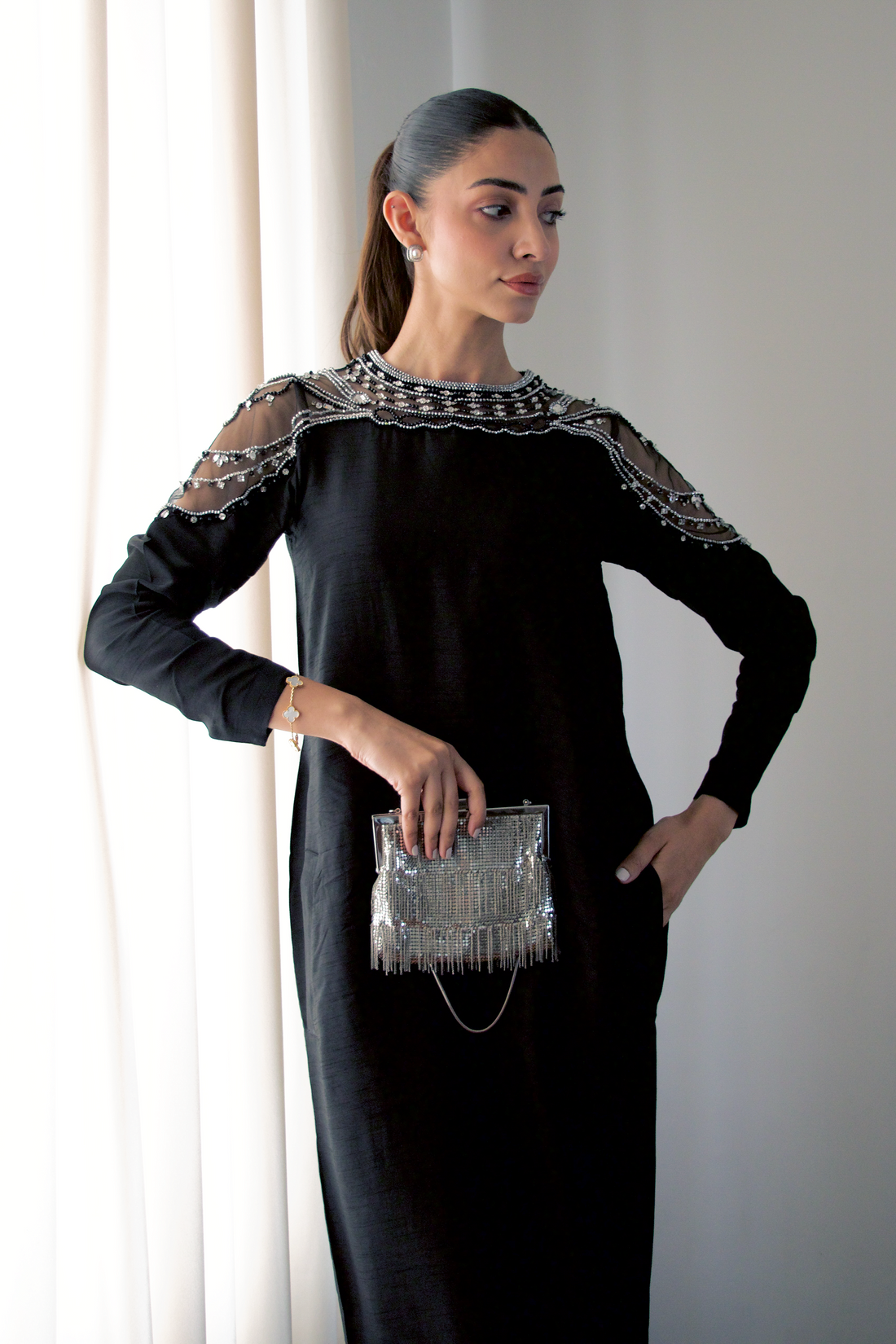 Hana | Signature Series | Dazzle XS Black Raw Silk