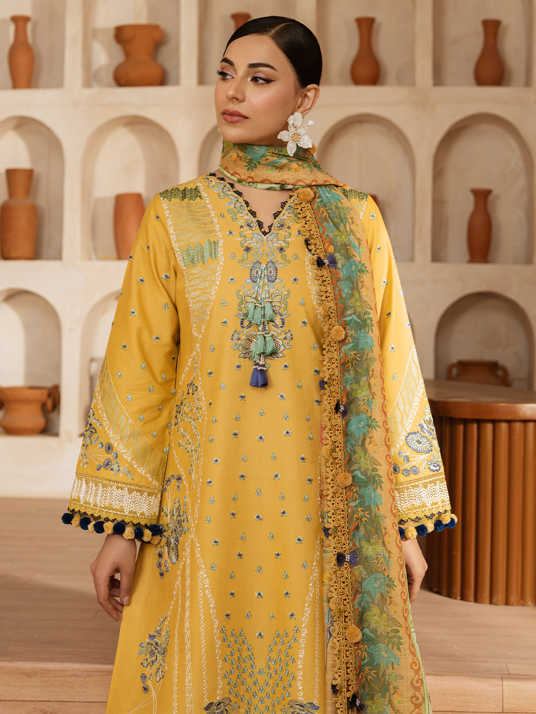 Mahnur | Florence Luxury Lawn 25 | ILENA L Yellow Lawn