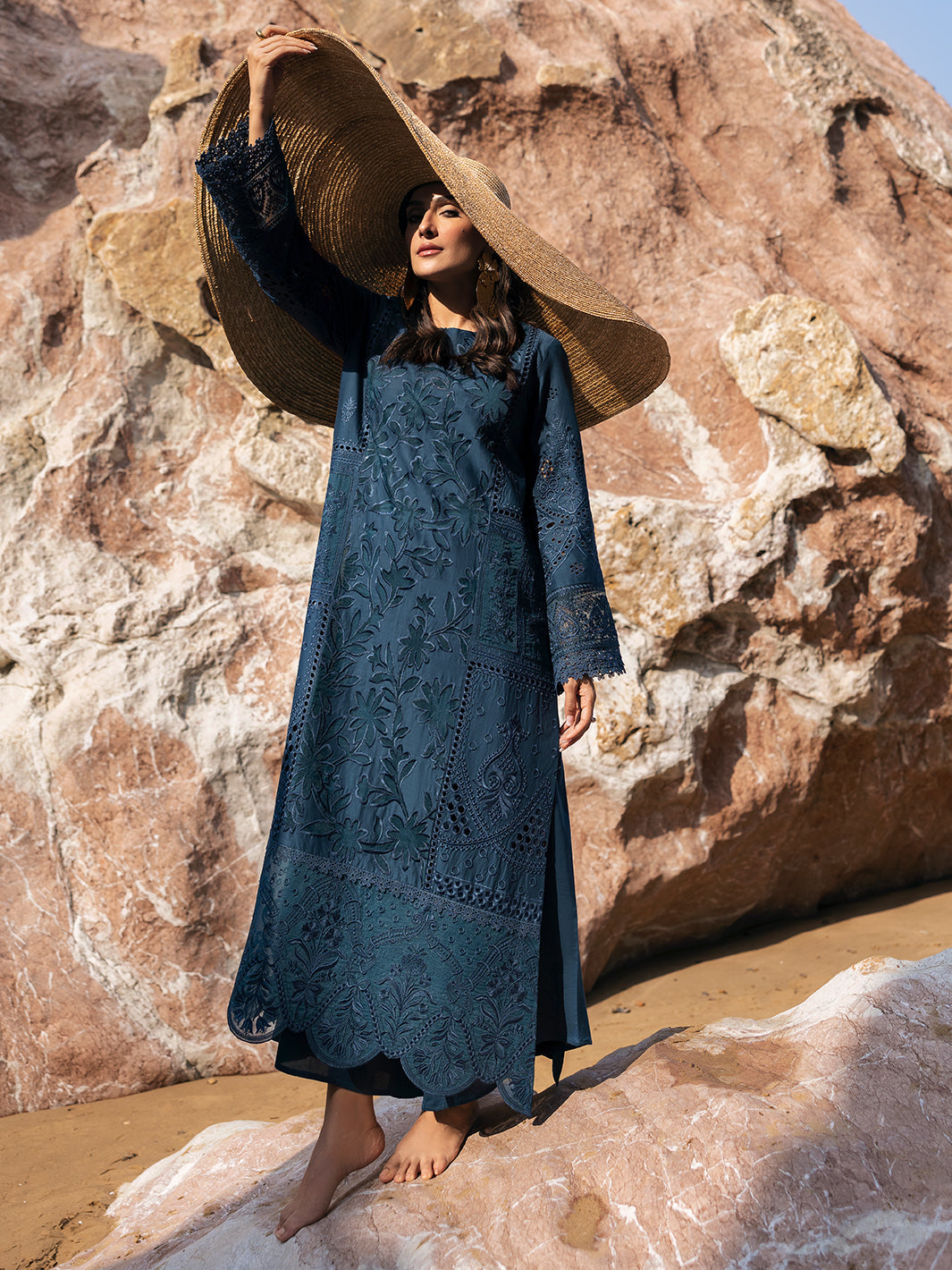 Mahnur | Sirena Luxury Lawn 25 | Iris XL Zinc Lawn