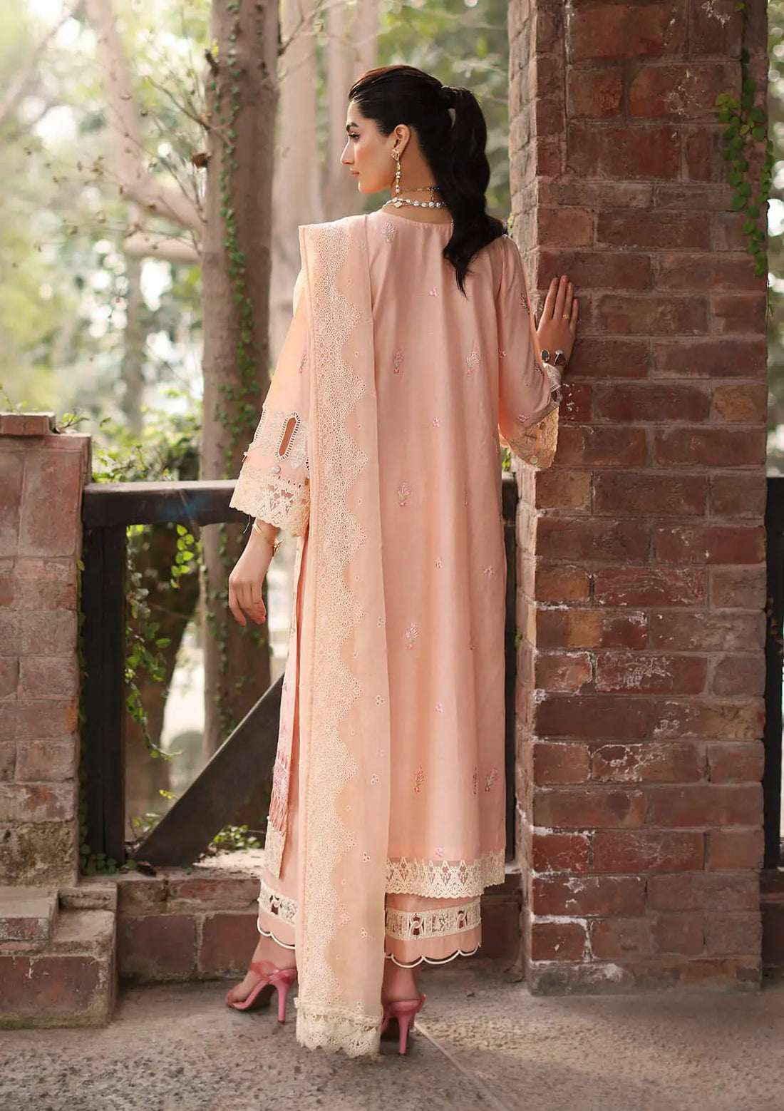Kahf Premium | Festive Lawn 24 | KFL-11 MAAHRU -  Kahf Premium Luxury -  Saira Sultan