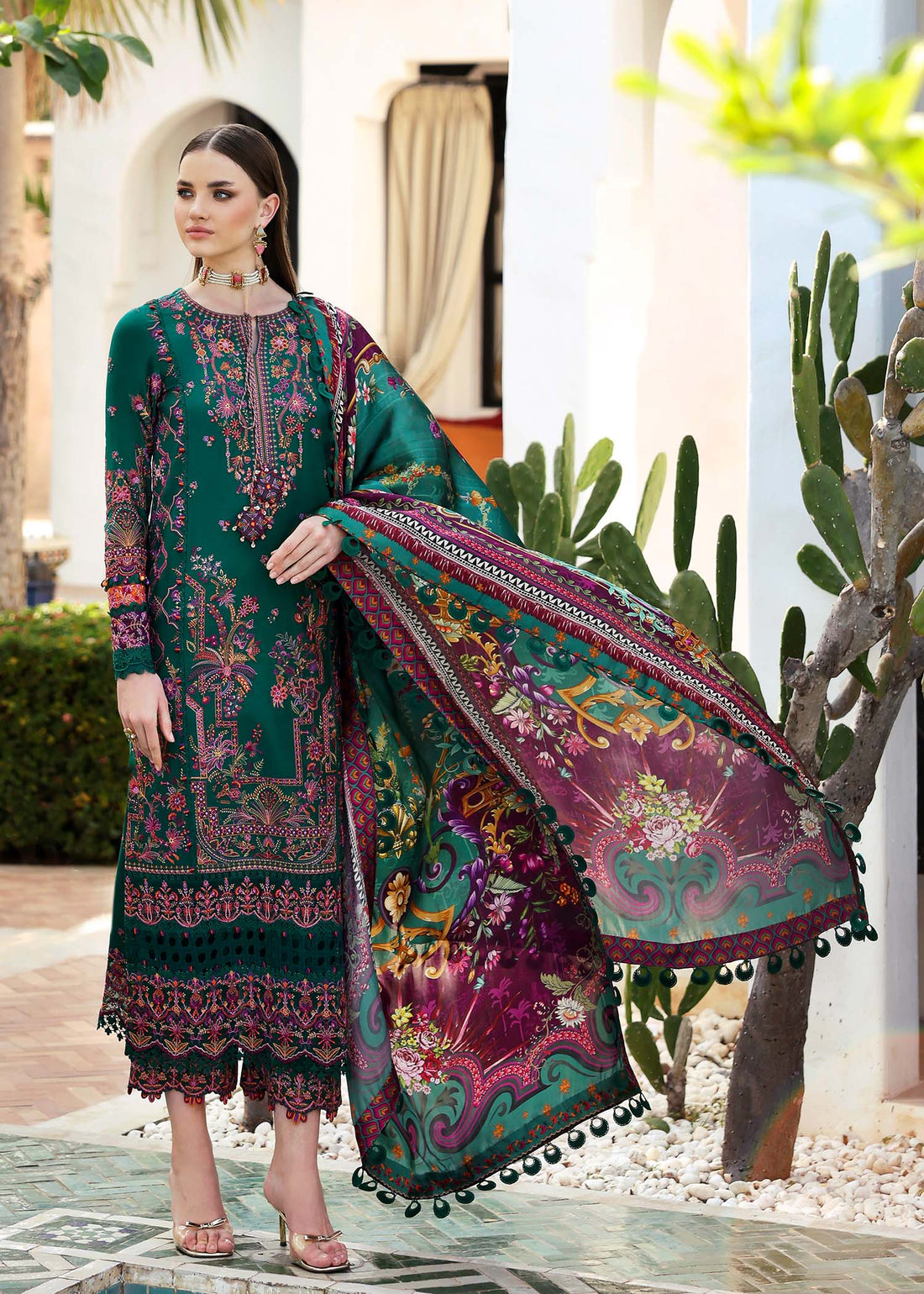 Kanwal Malik | Elysia Luxury Lawn 25 | Sierra XS Bottle Green Lawn
