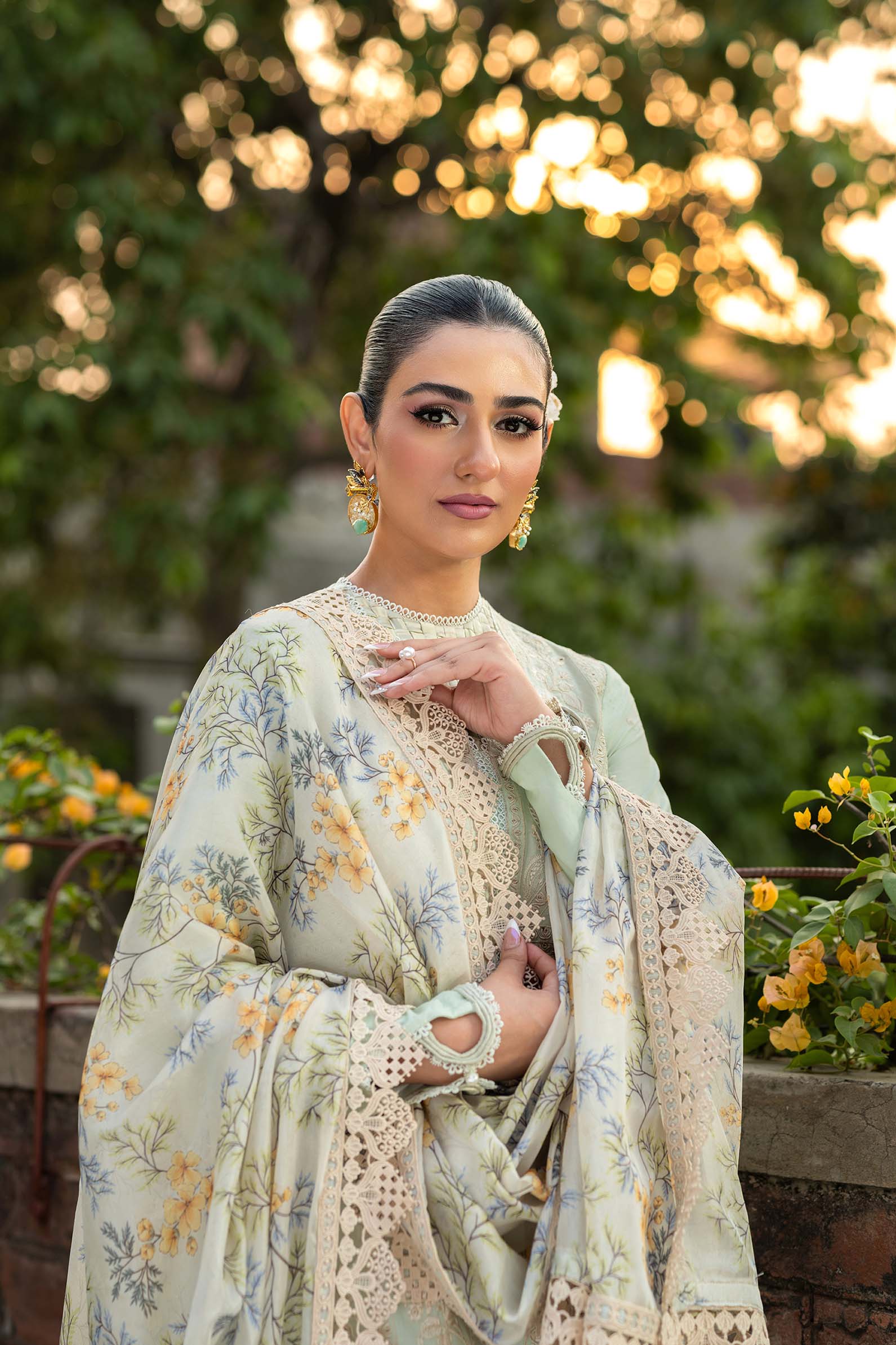 Maryam Hussain | Luxury Lawn 25 | Gulbeen - Pakistani Designer Dress - by Maryam Hussain | Type: Ladies Clothes - 100% Original at Saira Sultan