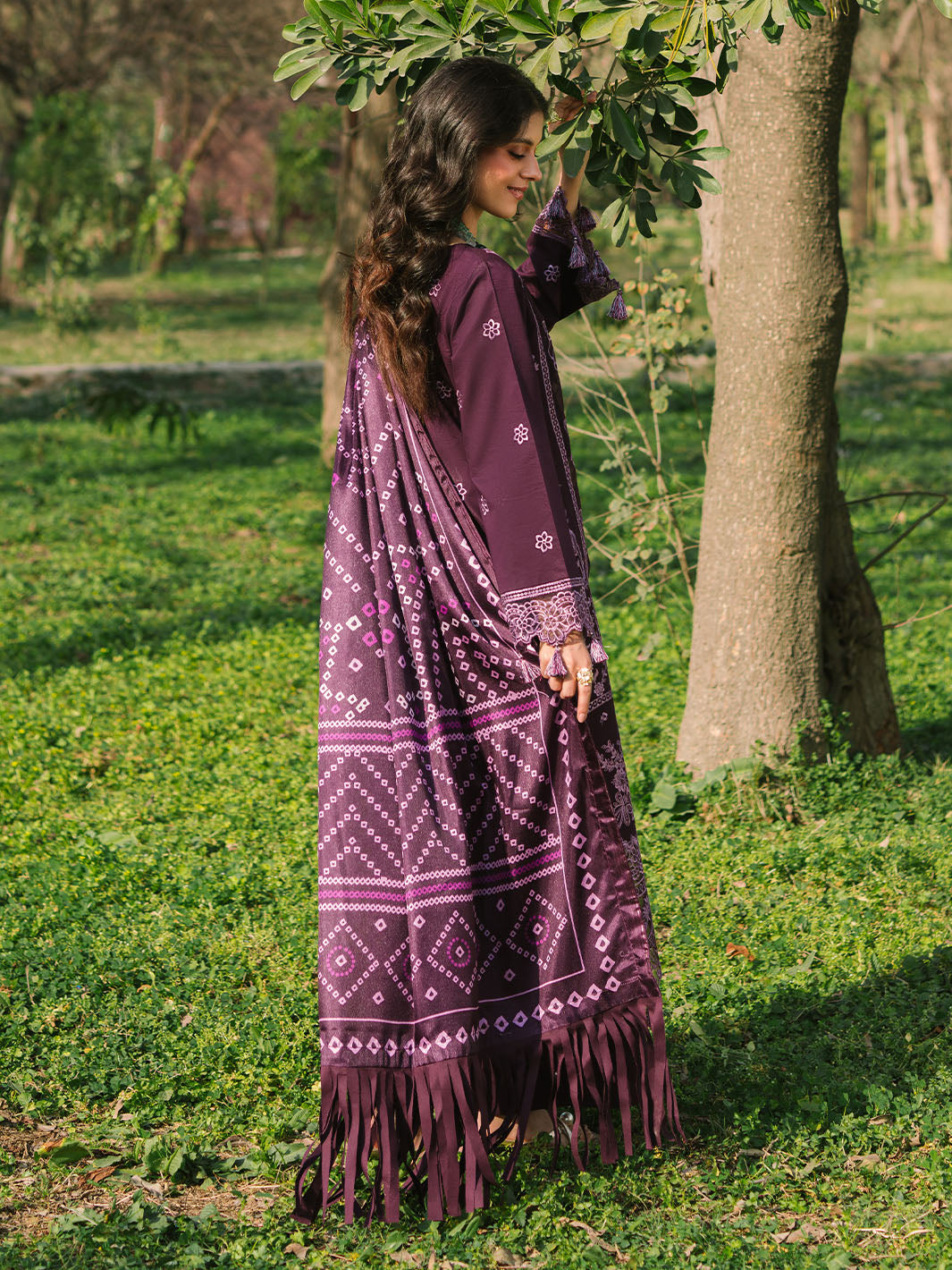 Mahnur | Dahlia Luxury Lawn 25 | Lea XS Wine Berry Lawn