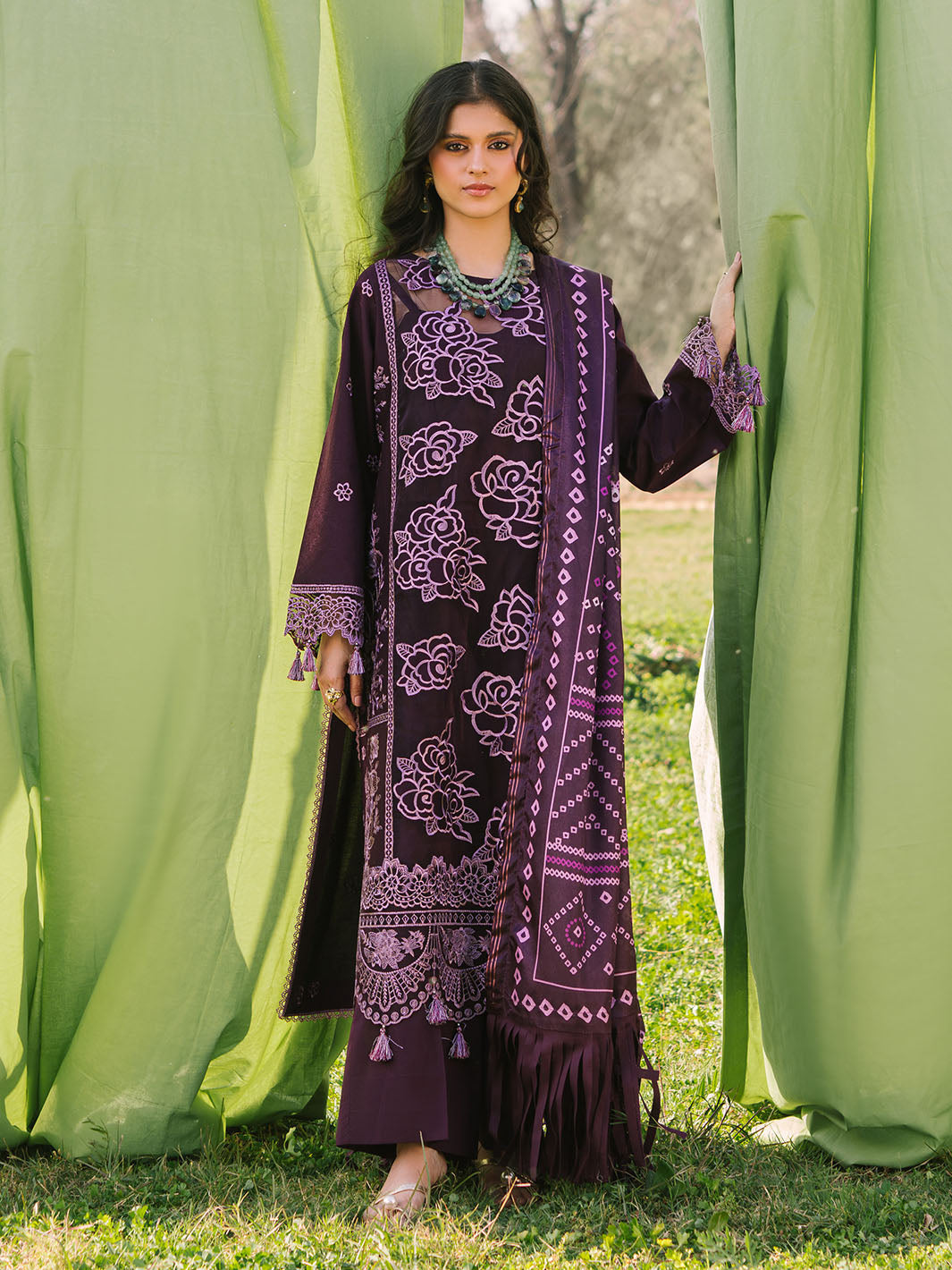 Mahnur | Dahlia Luxury Lawn 25 | Lea L Wine Berry Lawn