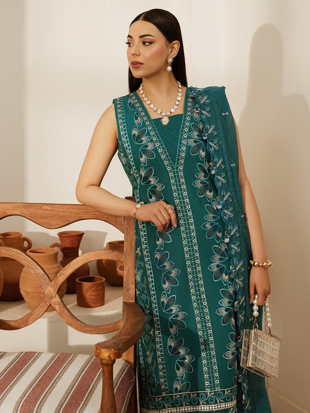 Mahnur | Florence Luxury Lawn 25 | LANA L Teal Green Lawn