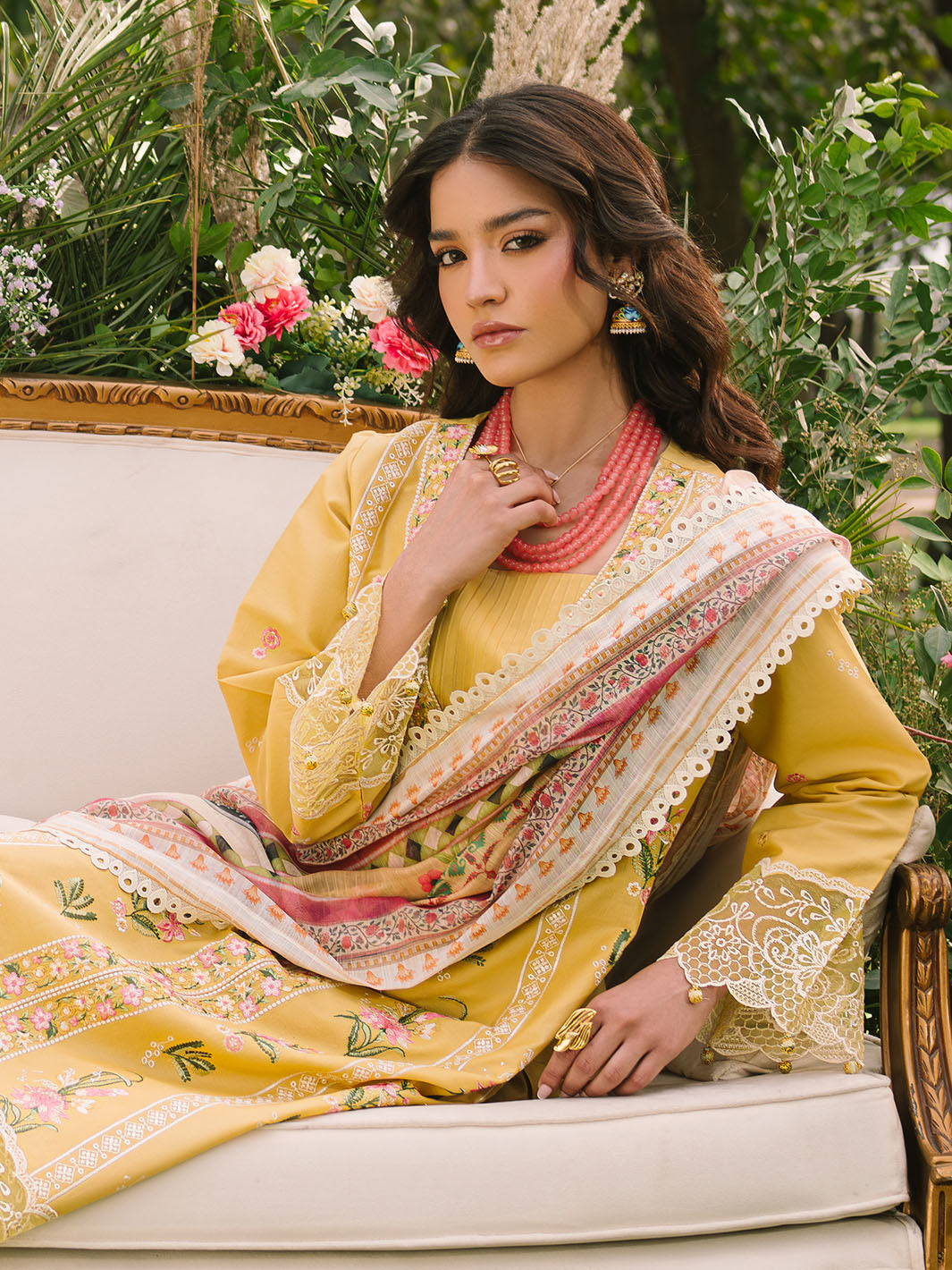 Mahnur | Dahlia Luxury Lawn 25 | Lya XL Yellow Lawn