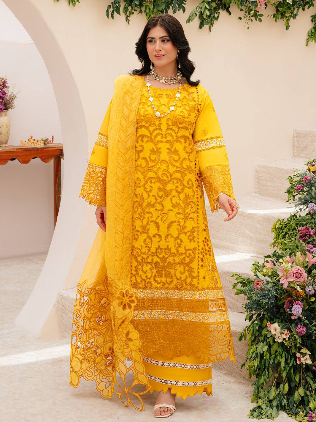 Mahnur | Allenura Luxury Lawn 24 | MERIDIAN - Pakistani Designer Dress - by Mahnur | Type: Luxury - 100% Original at Saira Sultan