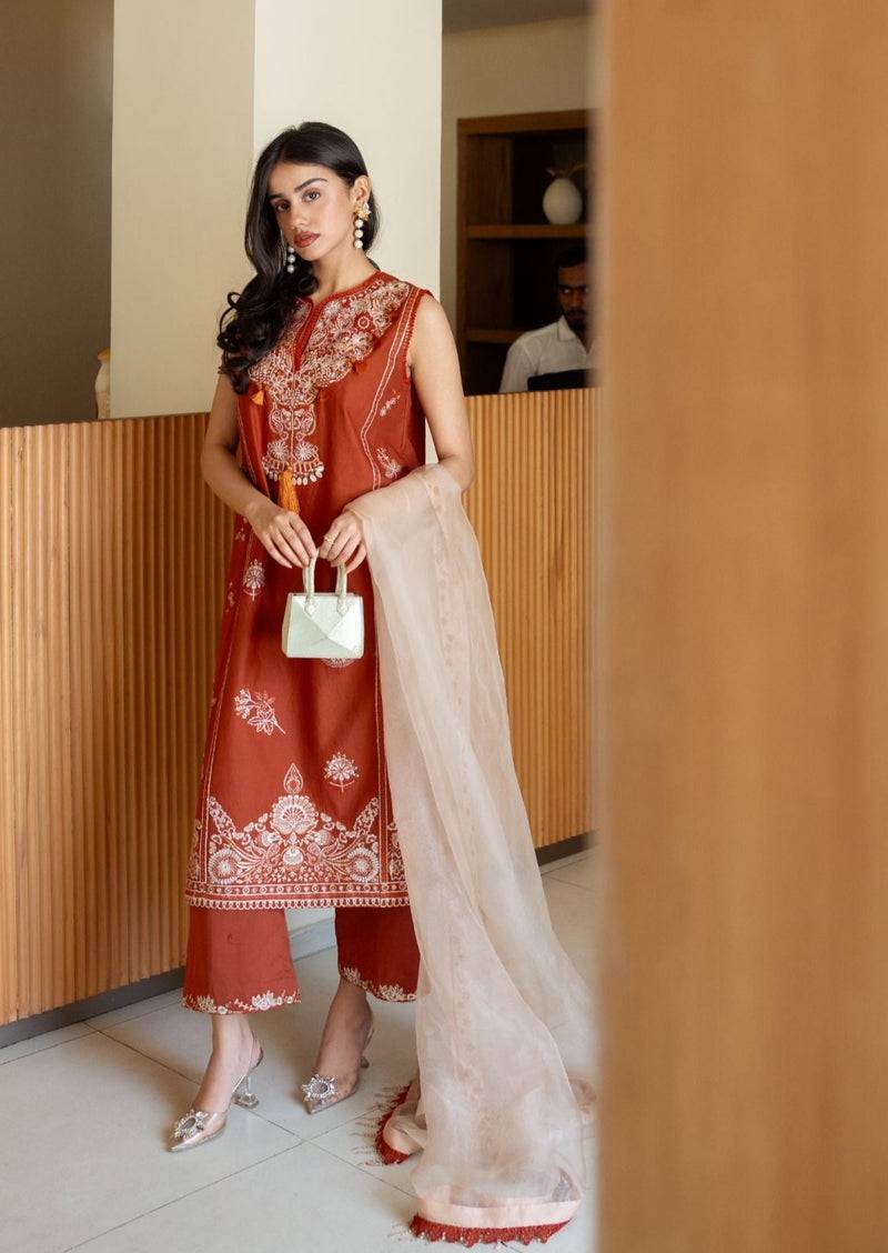 Sadaf Fawad Khan | Lawn 24 | Faizah (B) - Pakistani Designer Dress - by Sadaf Fawad Khan | Type: Luxury - 100% Original at Saira Sultan